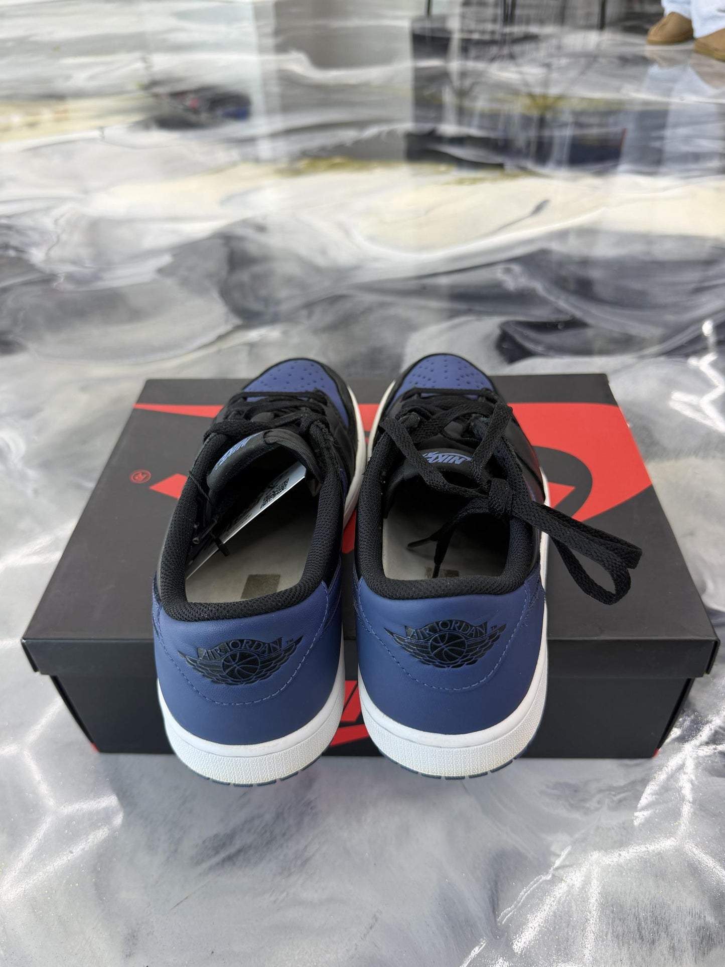 Jordan 1 Low "Valerian Blue" Used Size 11