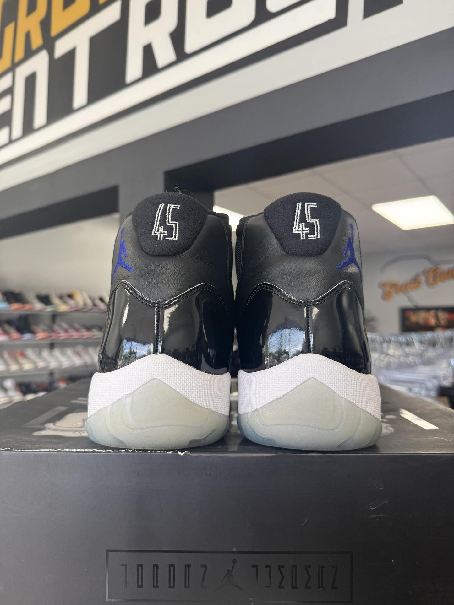 Jordan 11 "Space Jam" Used Size 14
