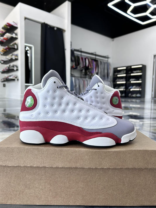 Jordan 13 "Grey Toe" Used Size 7Y/8.5W