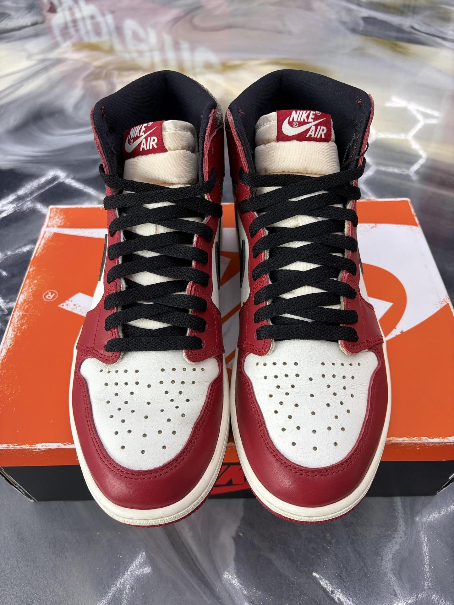 Jordan 1 "Chicago Lost & Found" Used Size 9