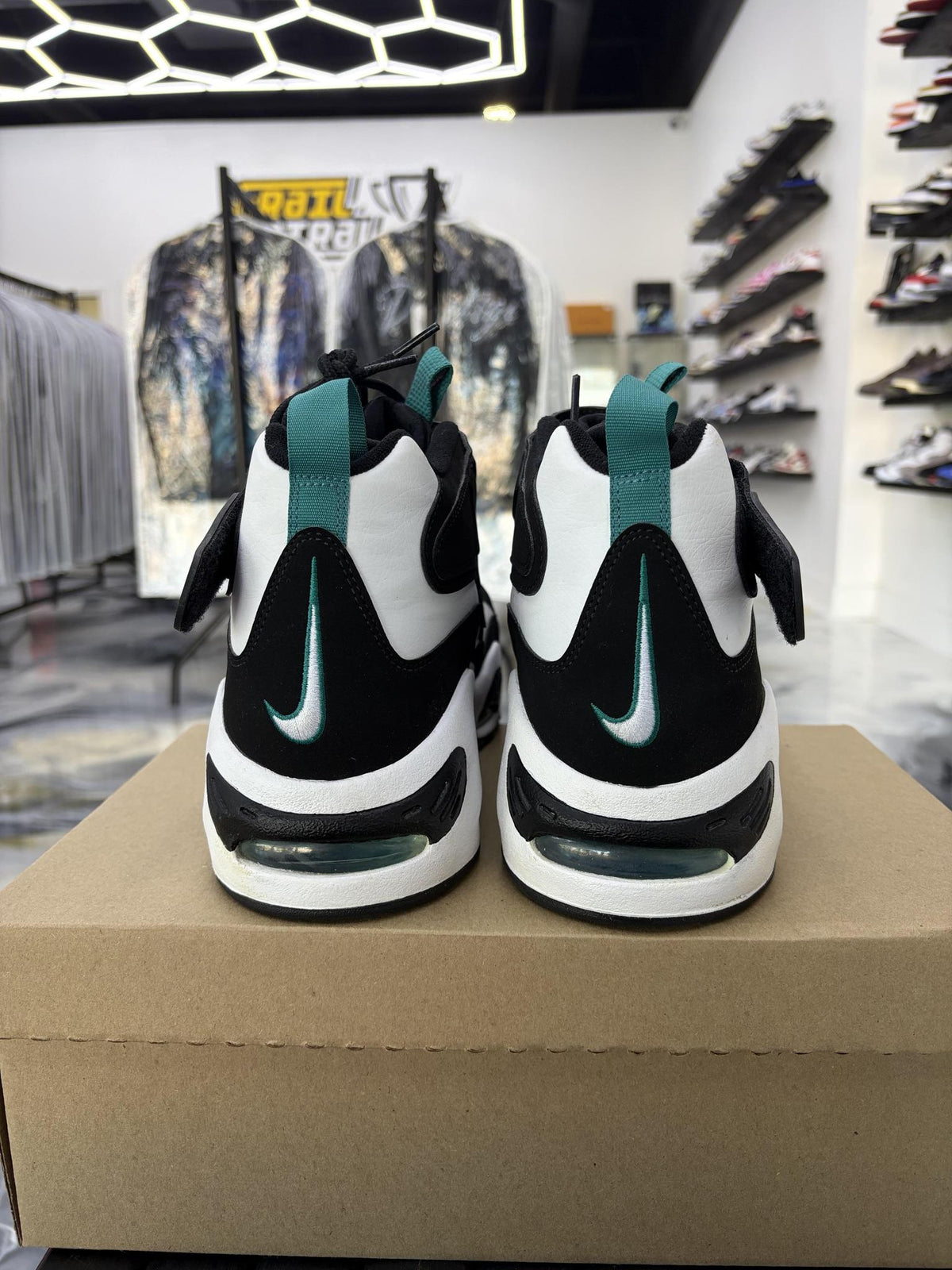 Nike Air Griffey Max 1 "Freshwater" 2021 Used Size 12