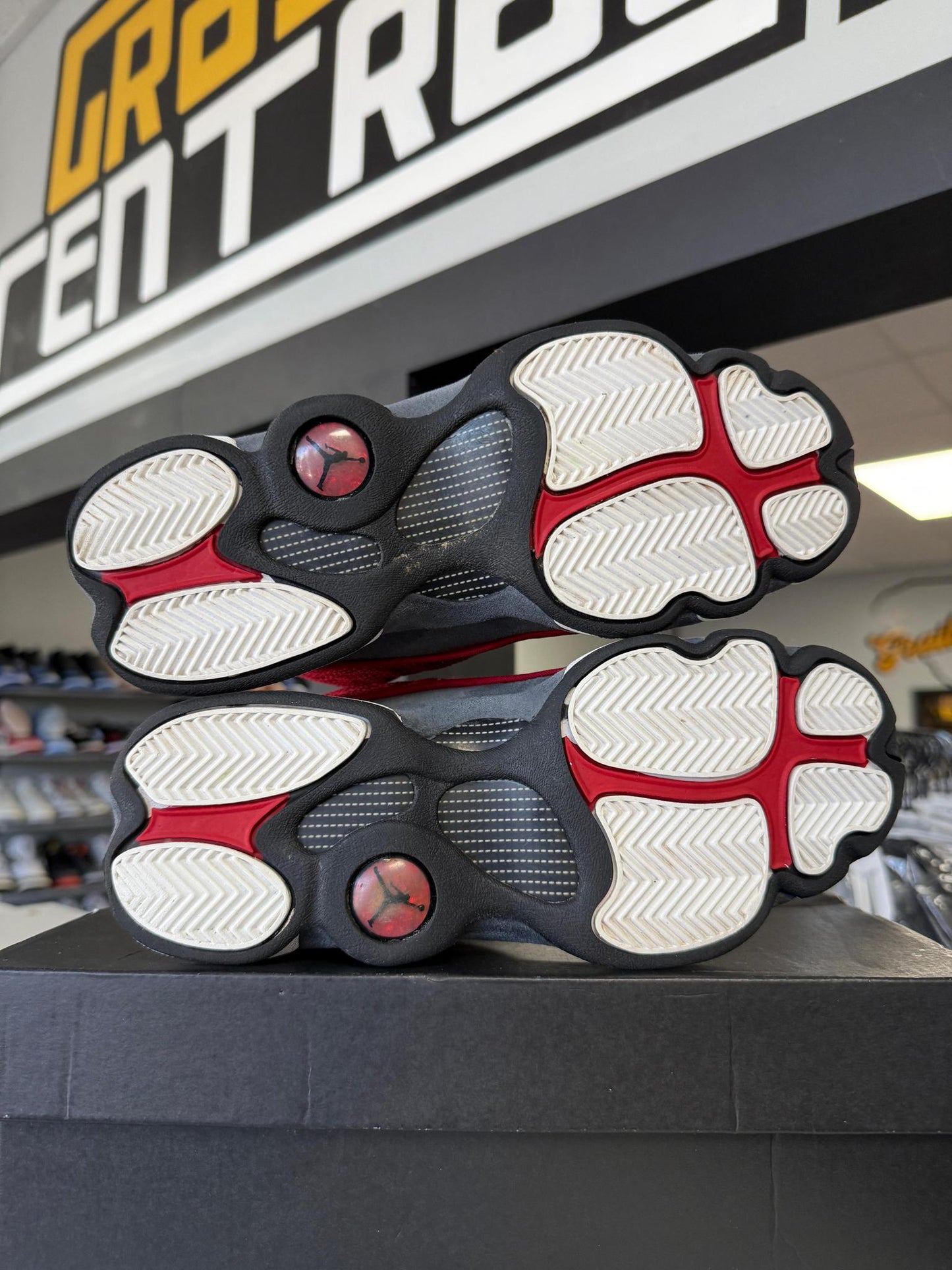 Jordan 13 "Red Flint" Used Size 6Y/7.5W