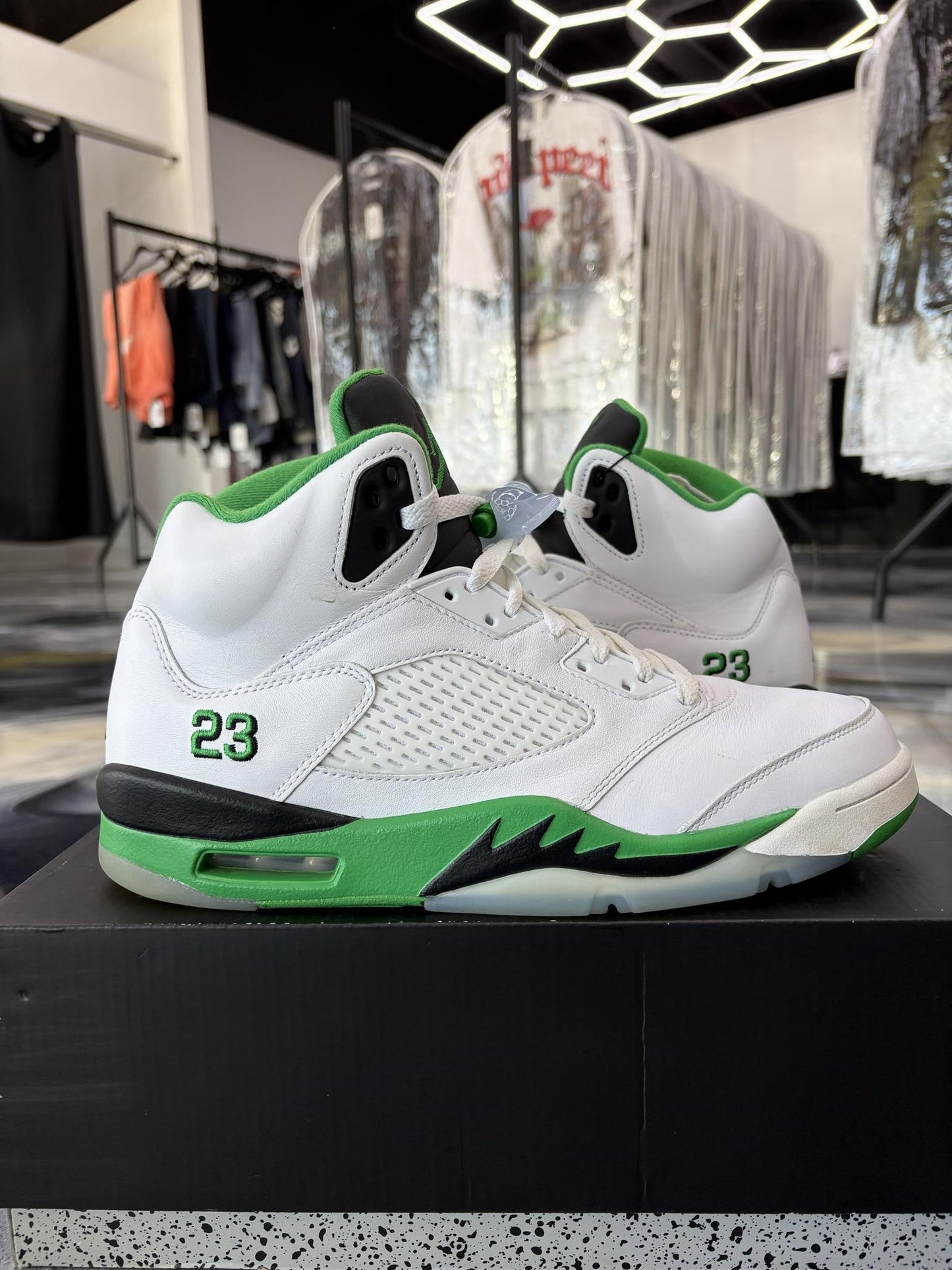 Jordan 5 "Lucky Green" Used Size 10.5