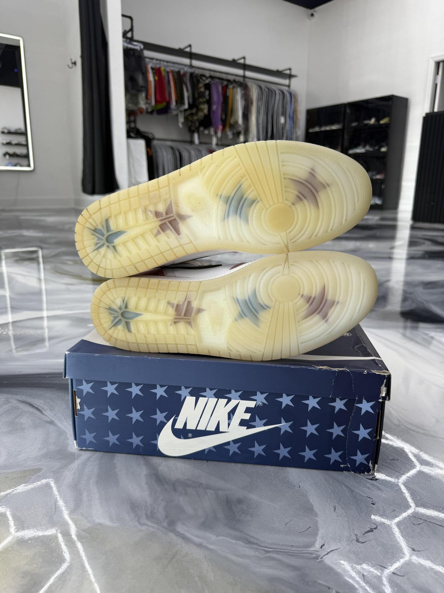 Jordan 1 X Trophy Room "Chicago" Used Size 14