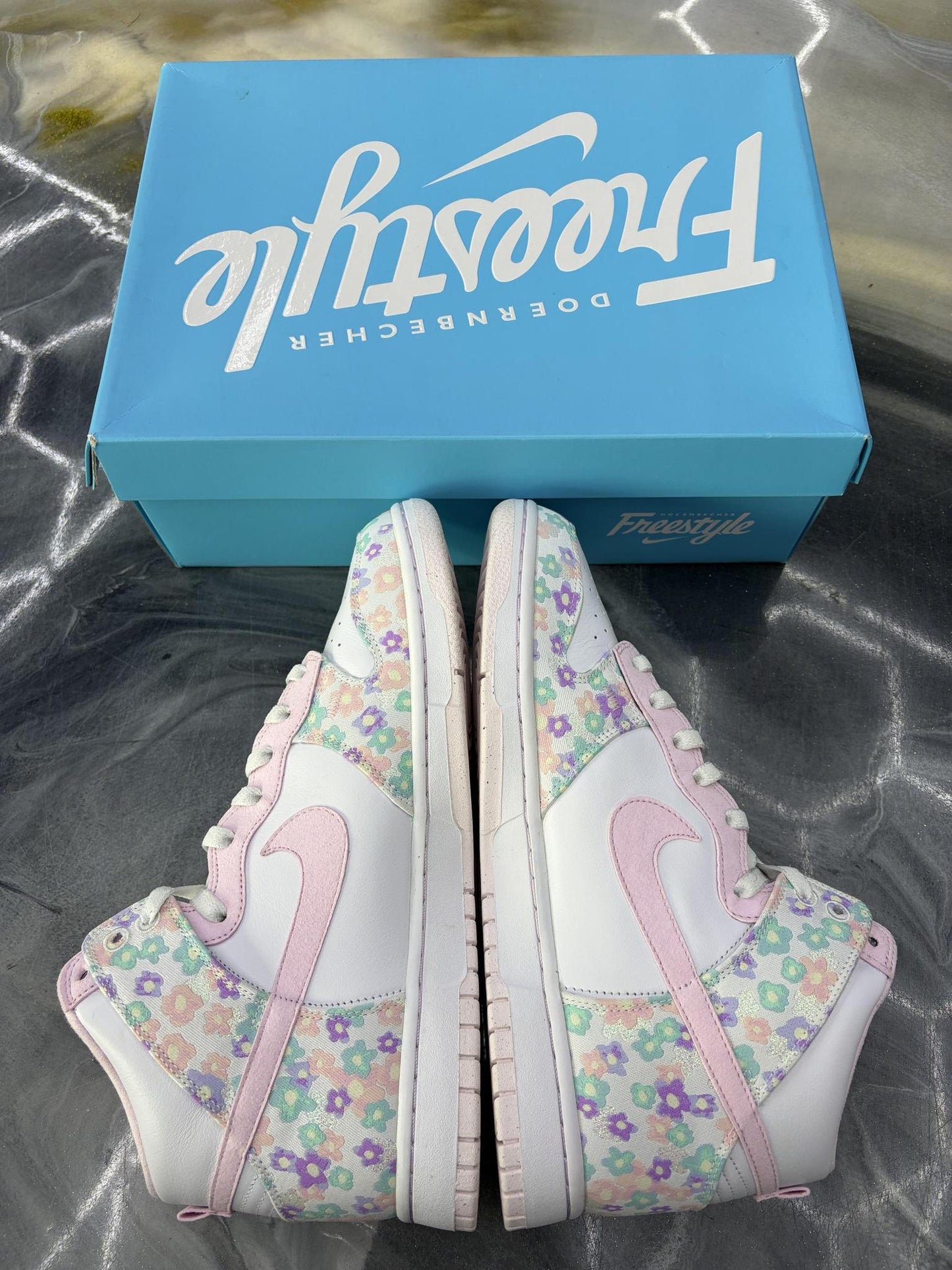 Nike Dunk High Doernbecher "Macey" Used Size 10.5