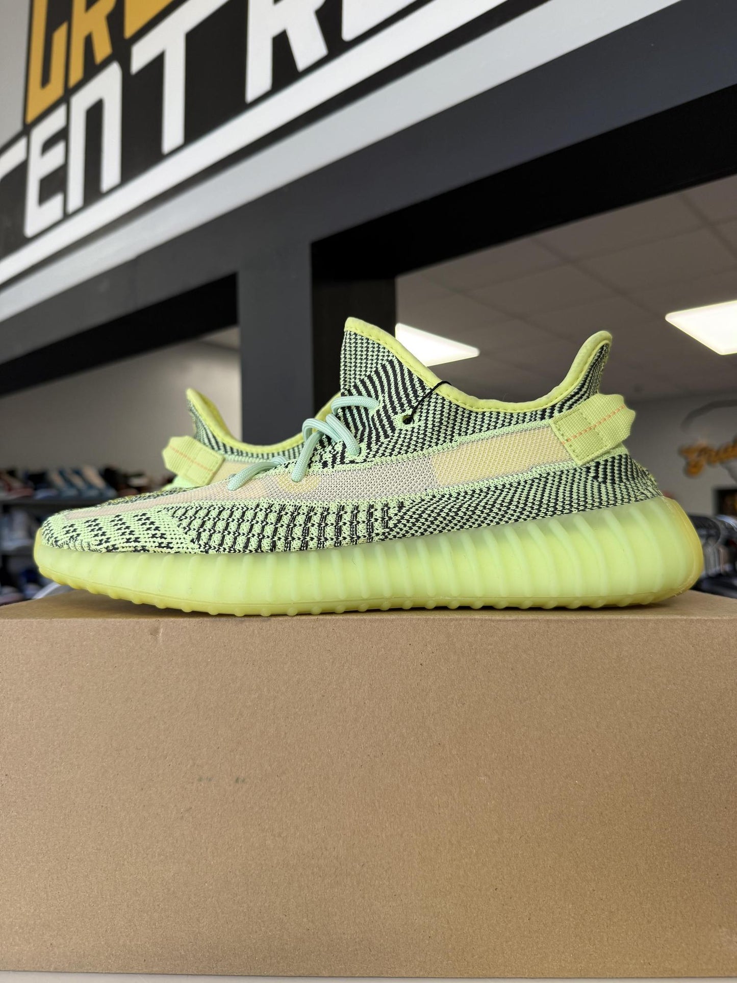 Yeezy 350 V2 "Yeezreel" Used Size 11