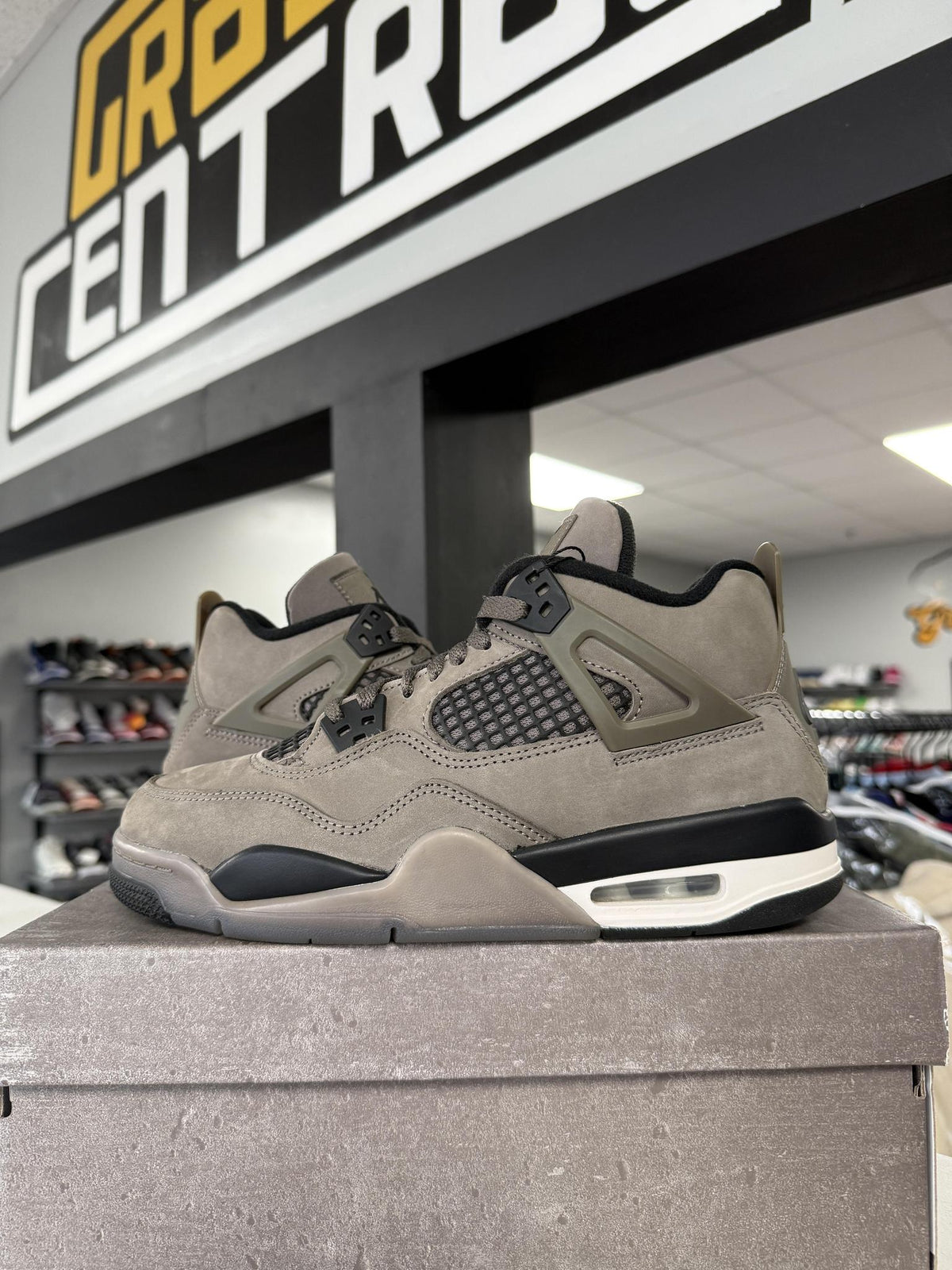 Jordan 4 "Cave Stone" Used Size 7Y/8.5W