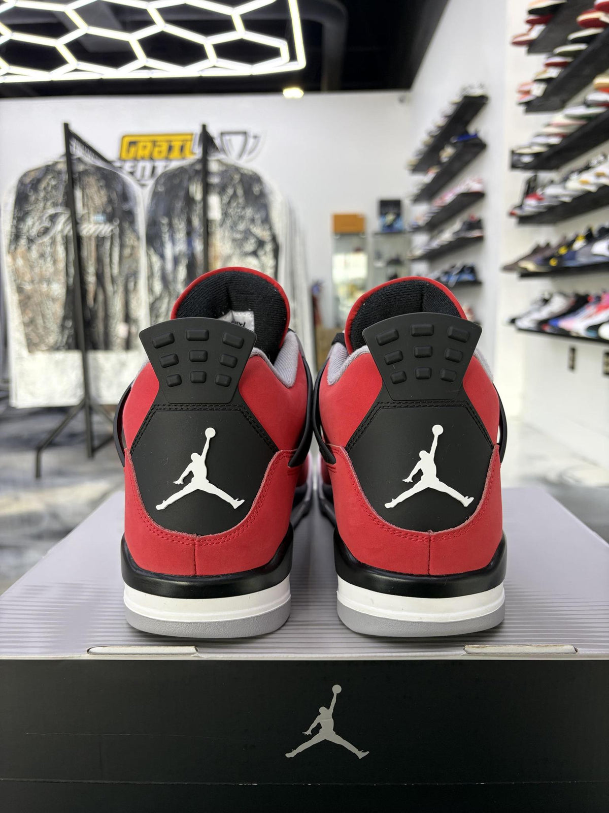 Jordan 4 "Toro" Used Size 11