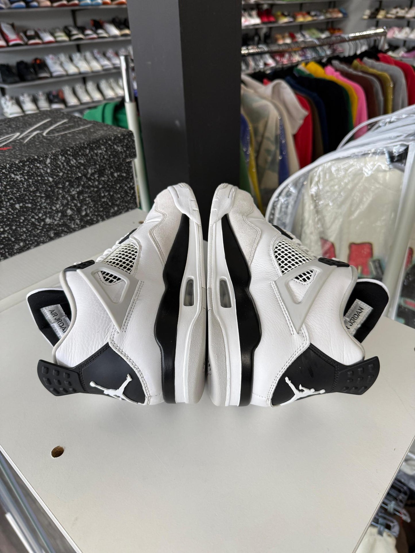 Jordan 4 "Military Black" Used Size 9.5
