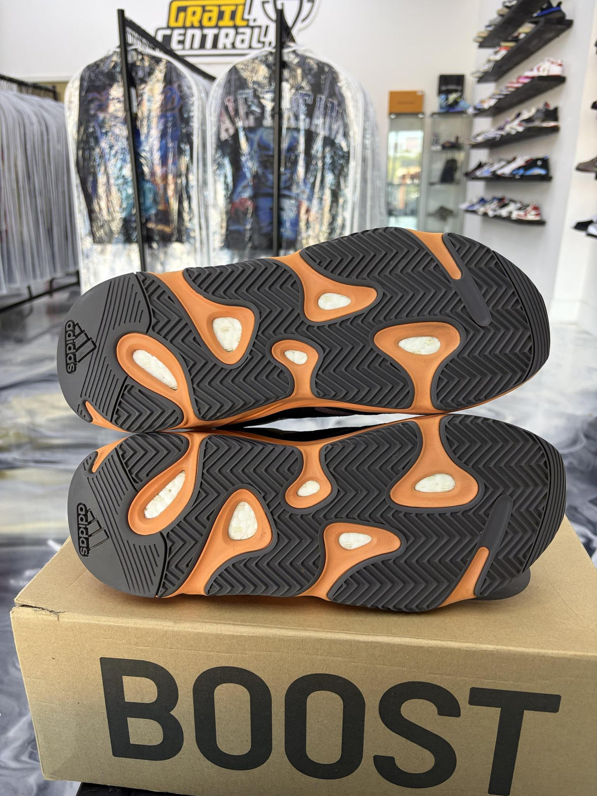 Adidas Yeezy 700 "Enflame" Used Size 13