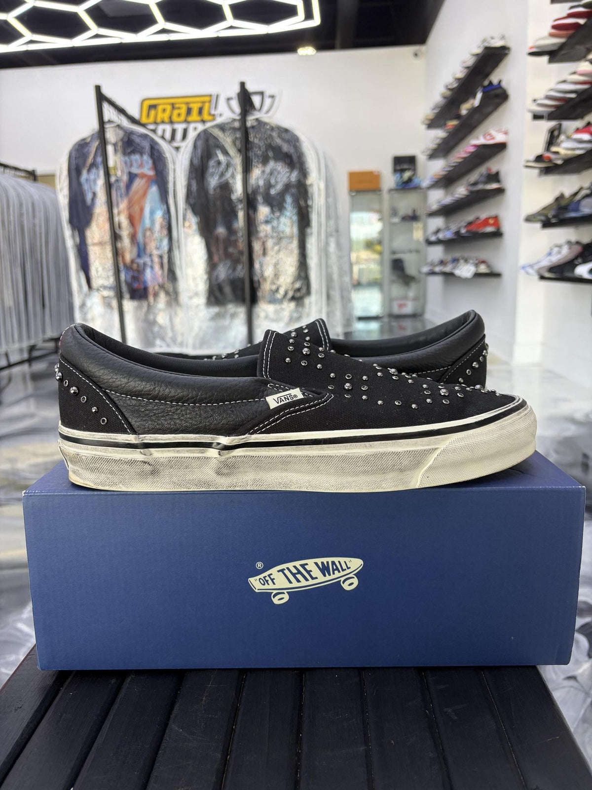 Vans LX Classic 98 "Pearlized Blackout" Used Size 11.5