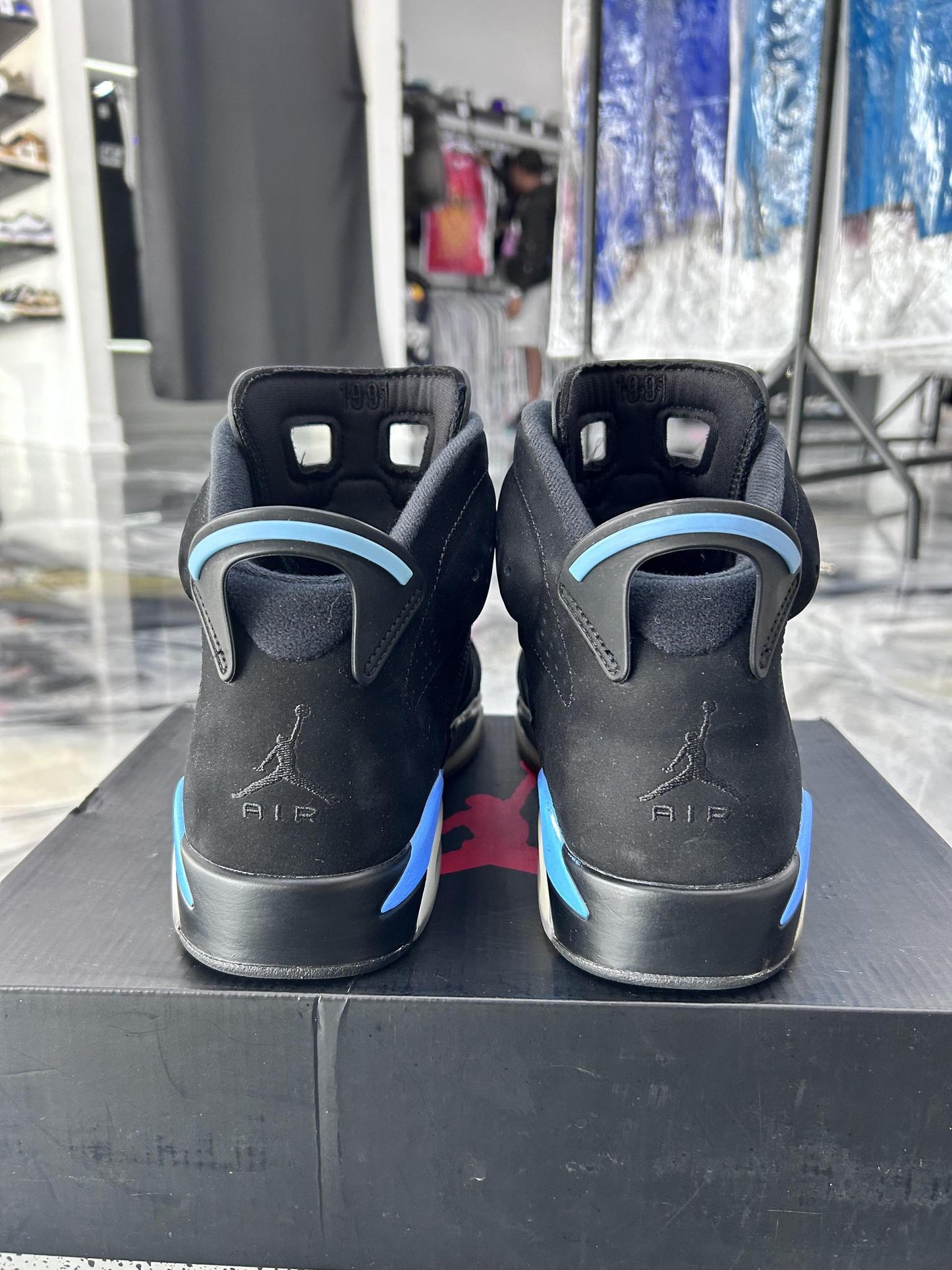 Jordan 6 "UNC" Used Size 10.5