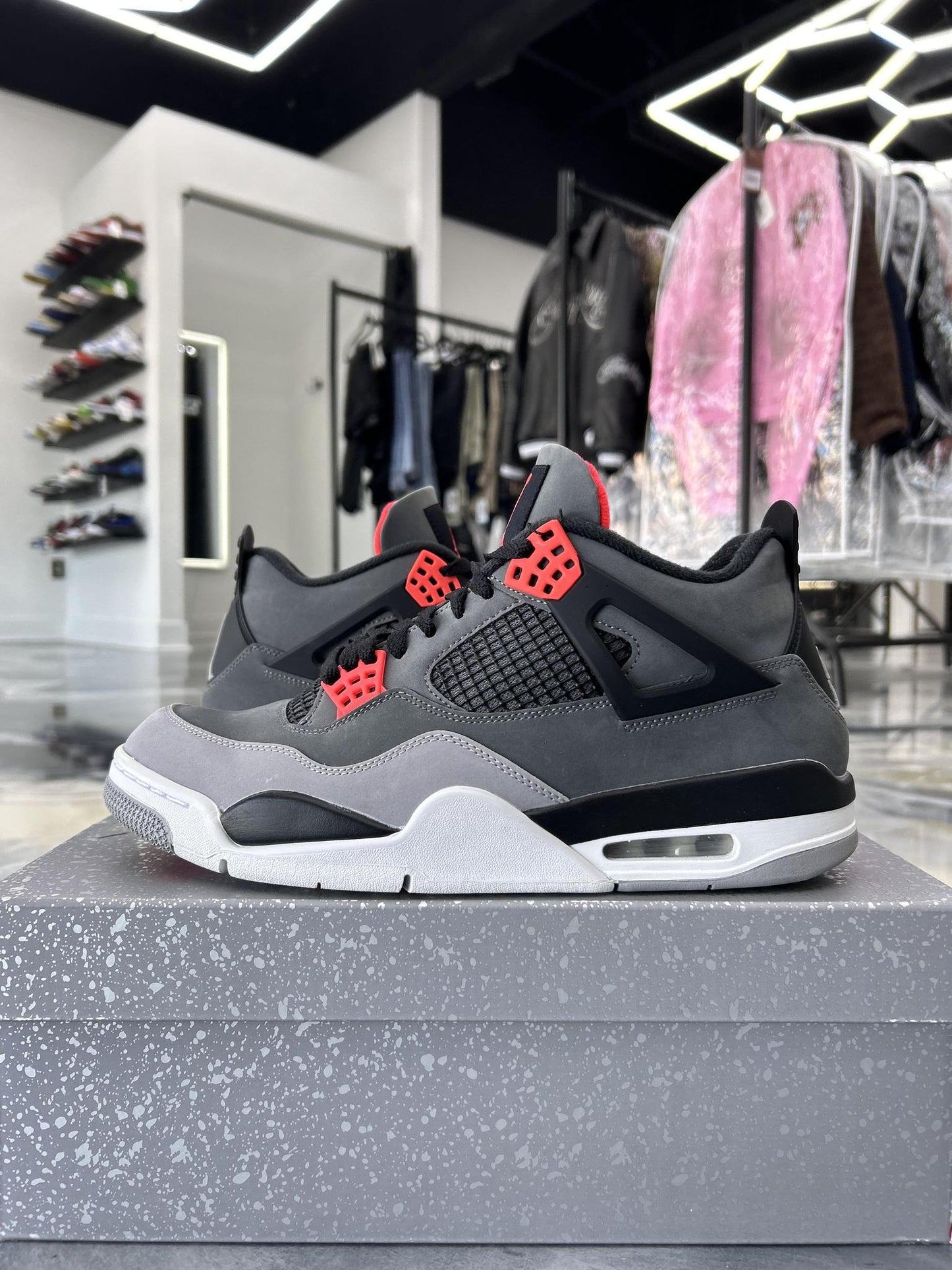 Jordan 4 "Infrared" Used Size 11