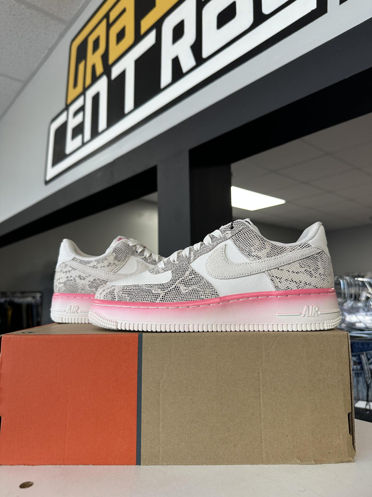 Nike AF1 Low Snakeskin Pink Used