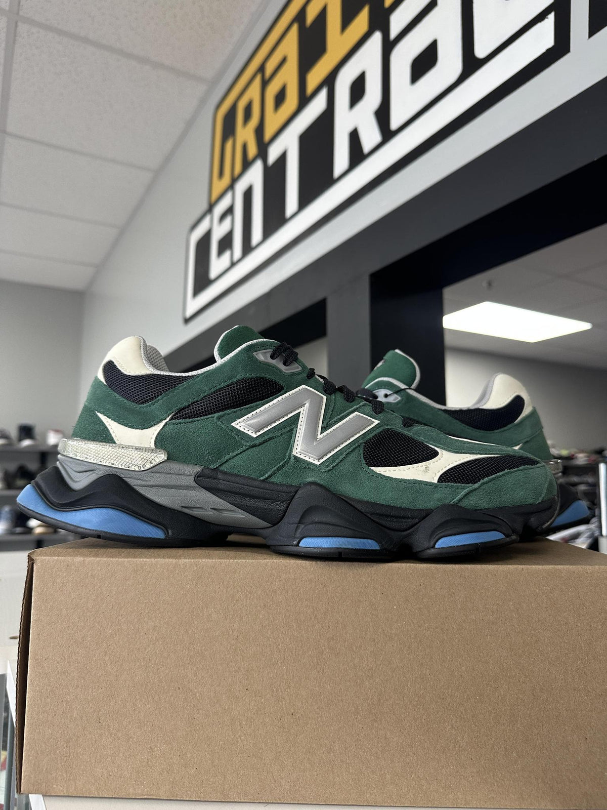 New Balance 9060 "Green Blue" Used Size 14