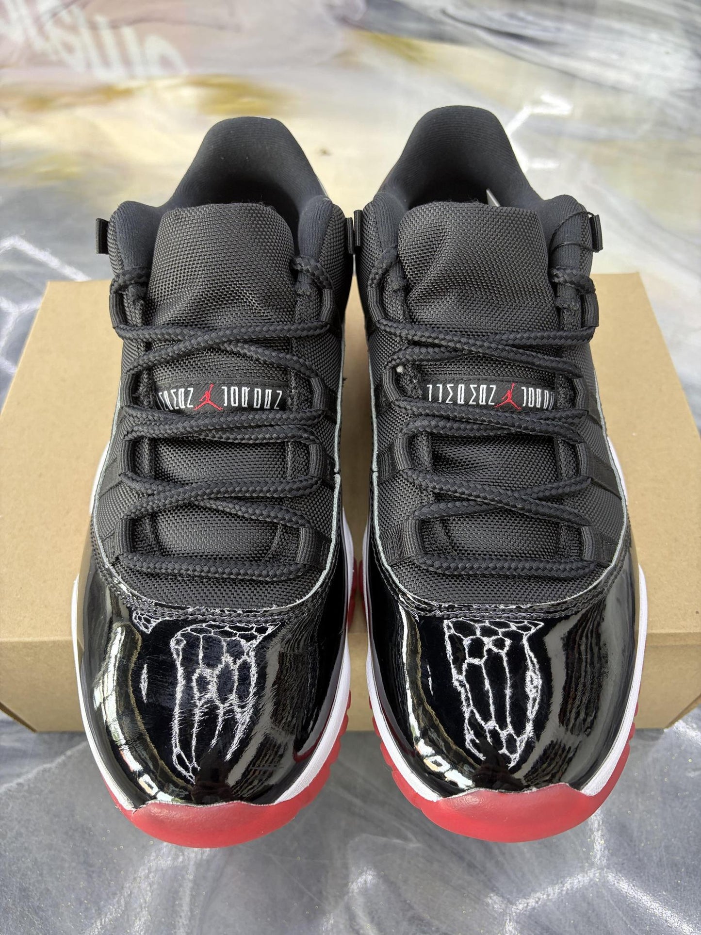 Jordan 11 Low "Bred" Used Size 10.5
