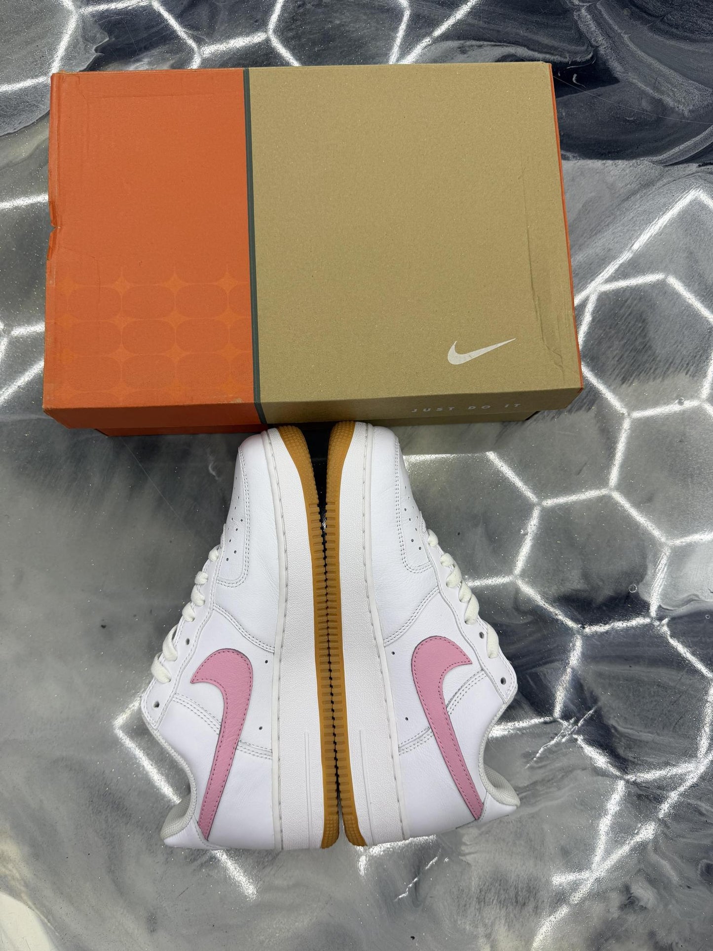 Nike Air Force 1 Low Pink Gum Used Size 9
