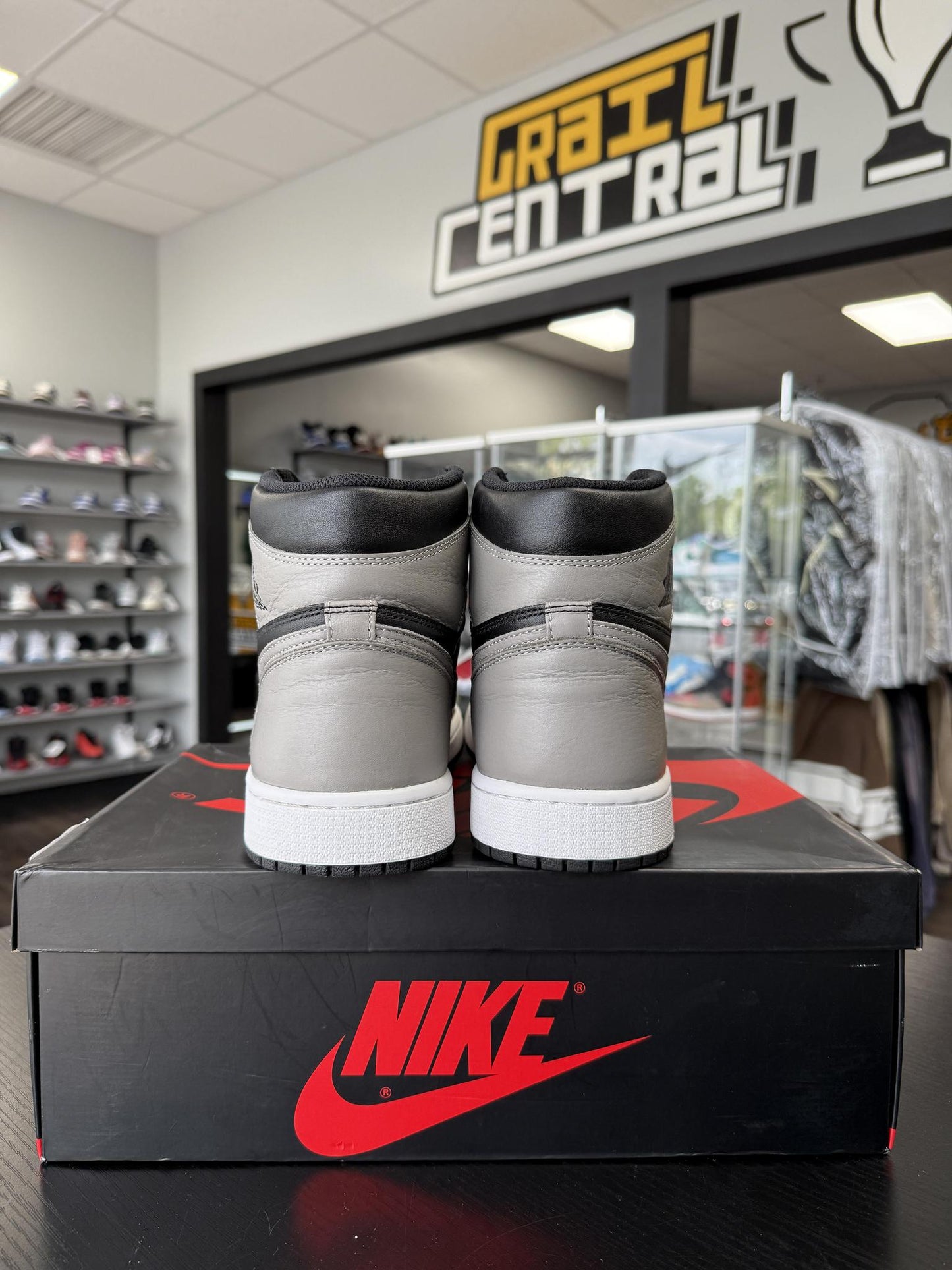 Jordan 1 "Shadow" Used Size 12