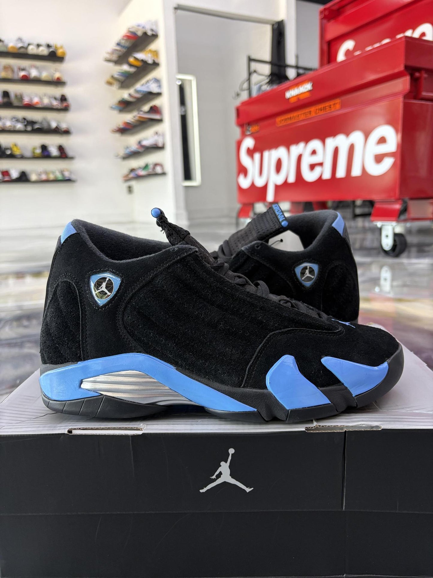 Jordan 14 "University Blue" Used Size 8.5