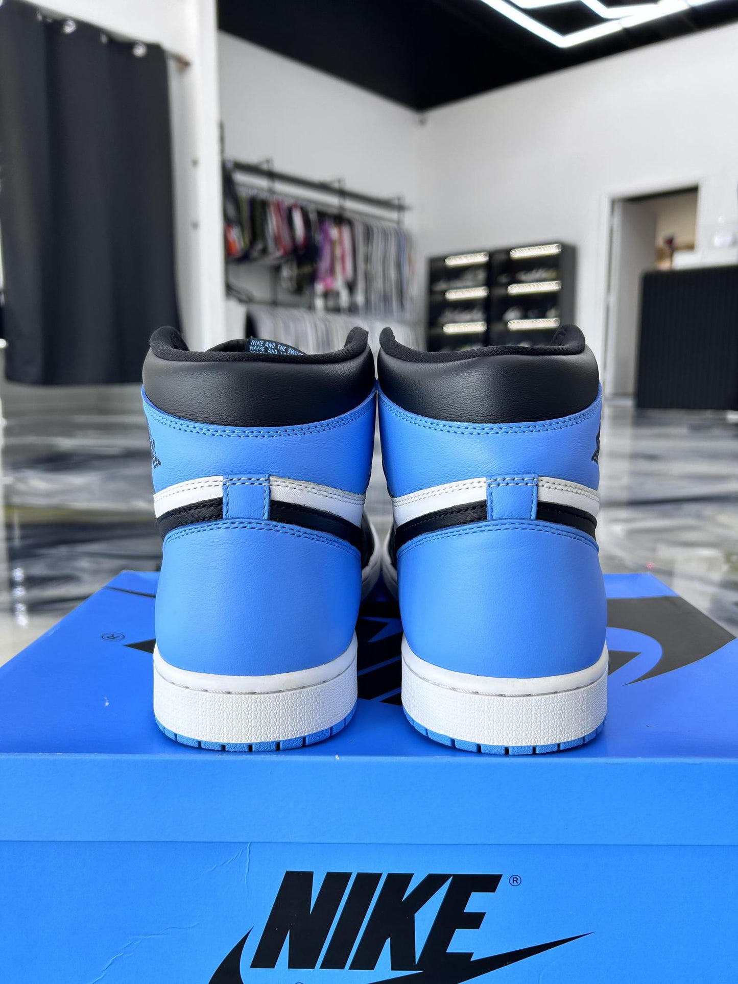 Jordan 1 "UNC Toe" Used Size 11.5