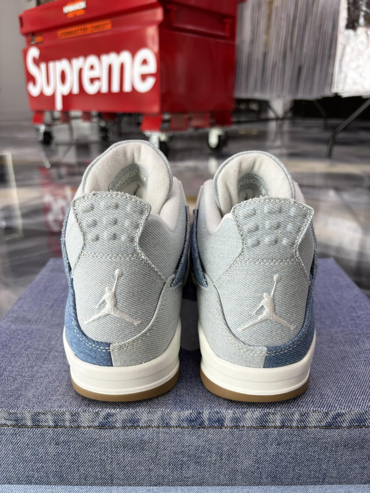Jordan 4 "Denim" Used Size 7Y/8.5W