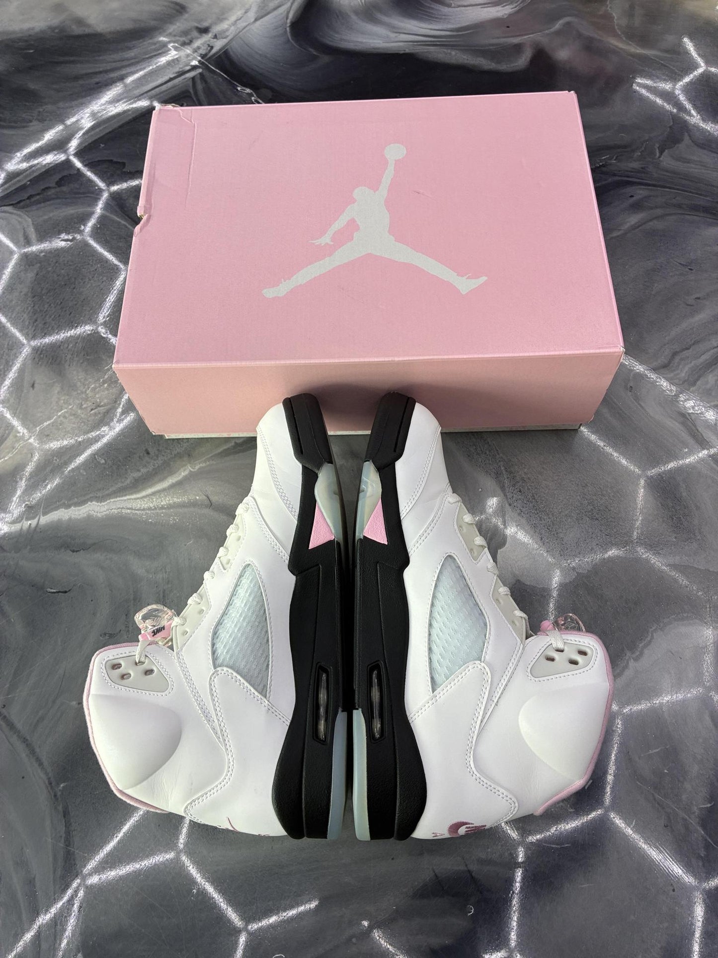 Jordan 5 "Medium Soft Pink" Used Size 11.5