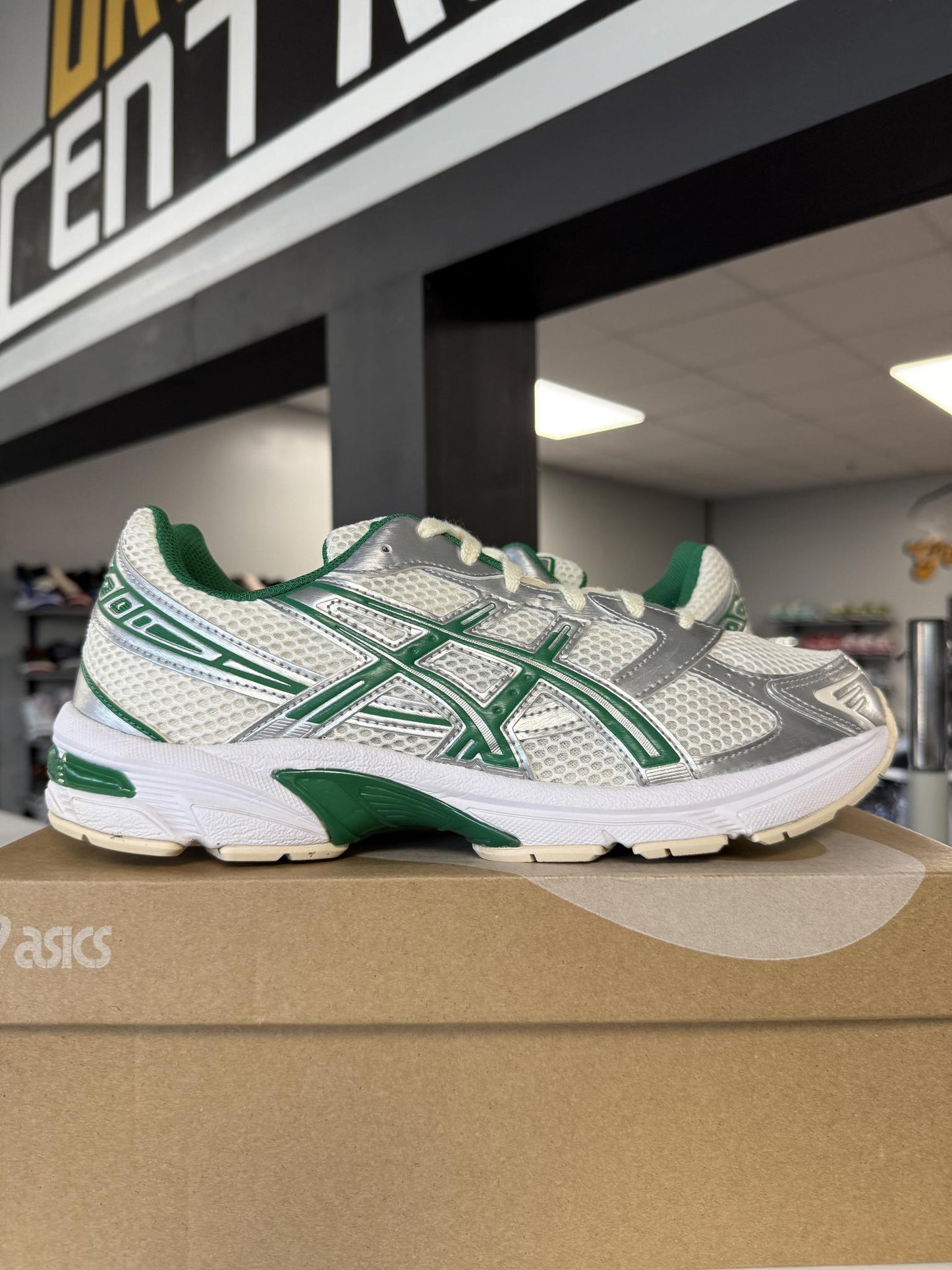 Asics Gel 1130 "Kale Cream" Used Size 10