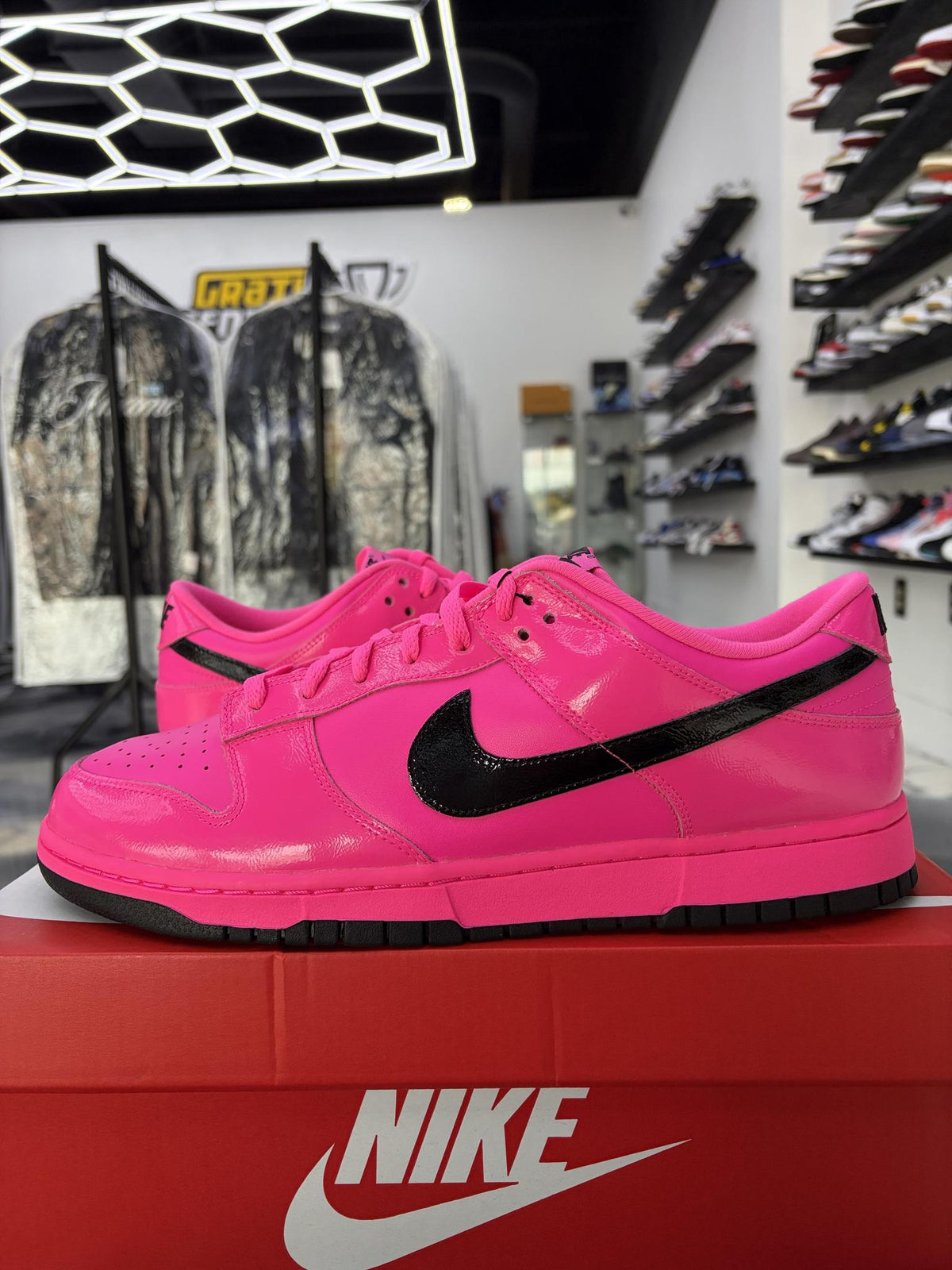 Nike Dunk Low "Pink Blast" Used Size 13