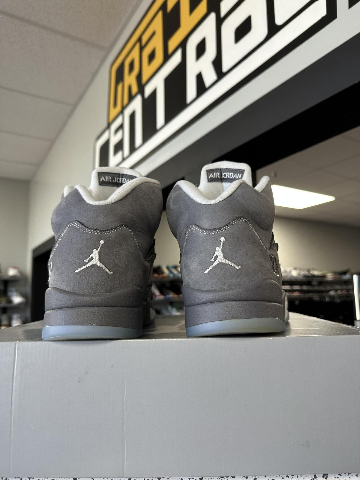 Jordan 5 "Wolf Grey" Size 11.5 Used