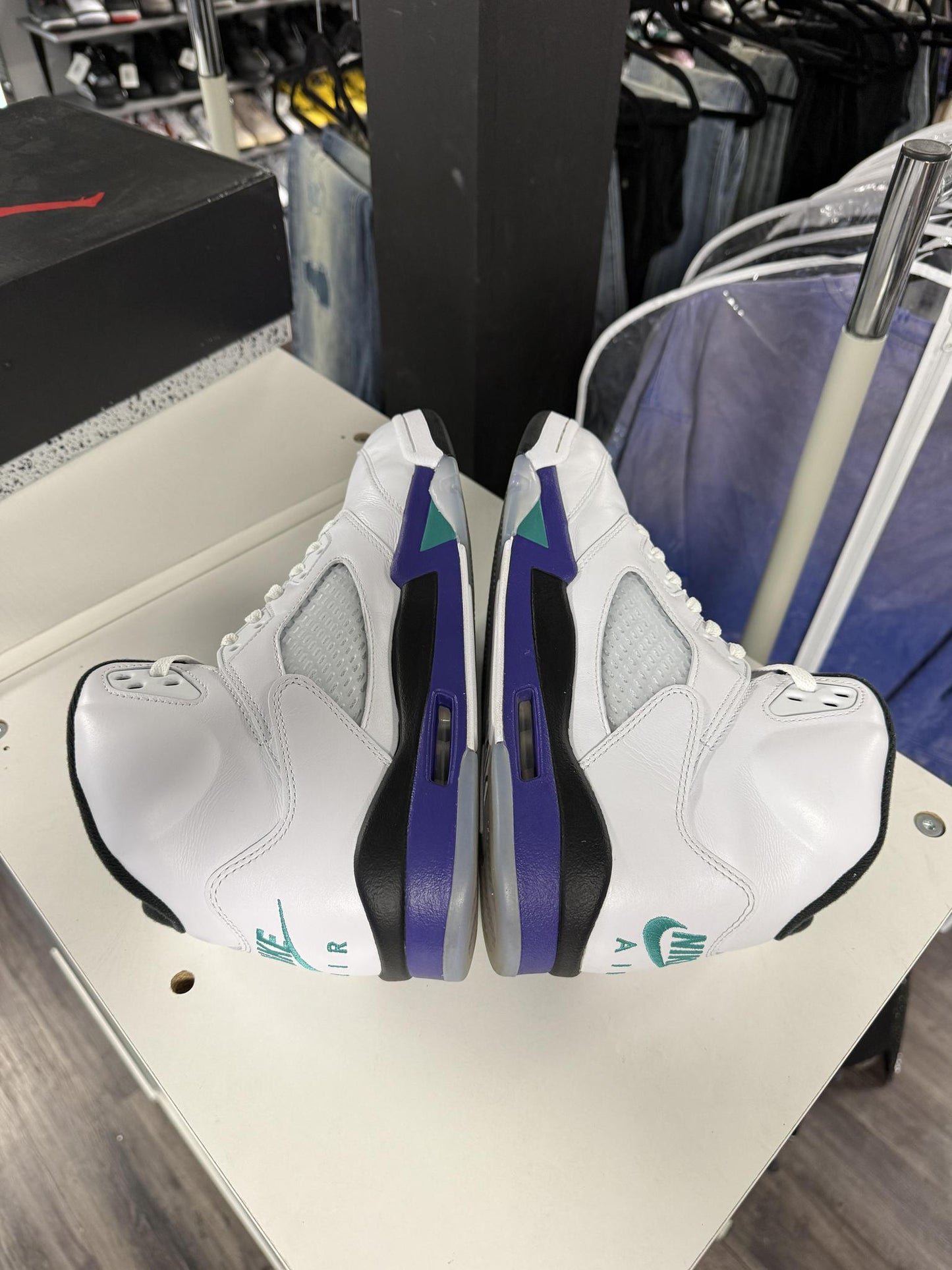 Jordan 5 "Grape" Used Size 10.5