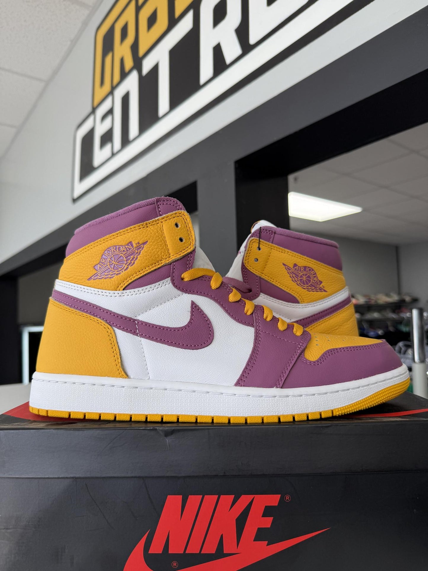 Jordan 1 "Brotherhood" Used Size 12