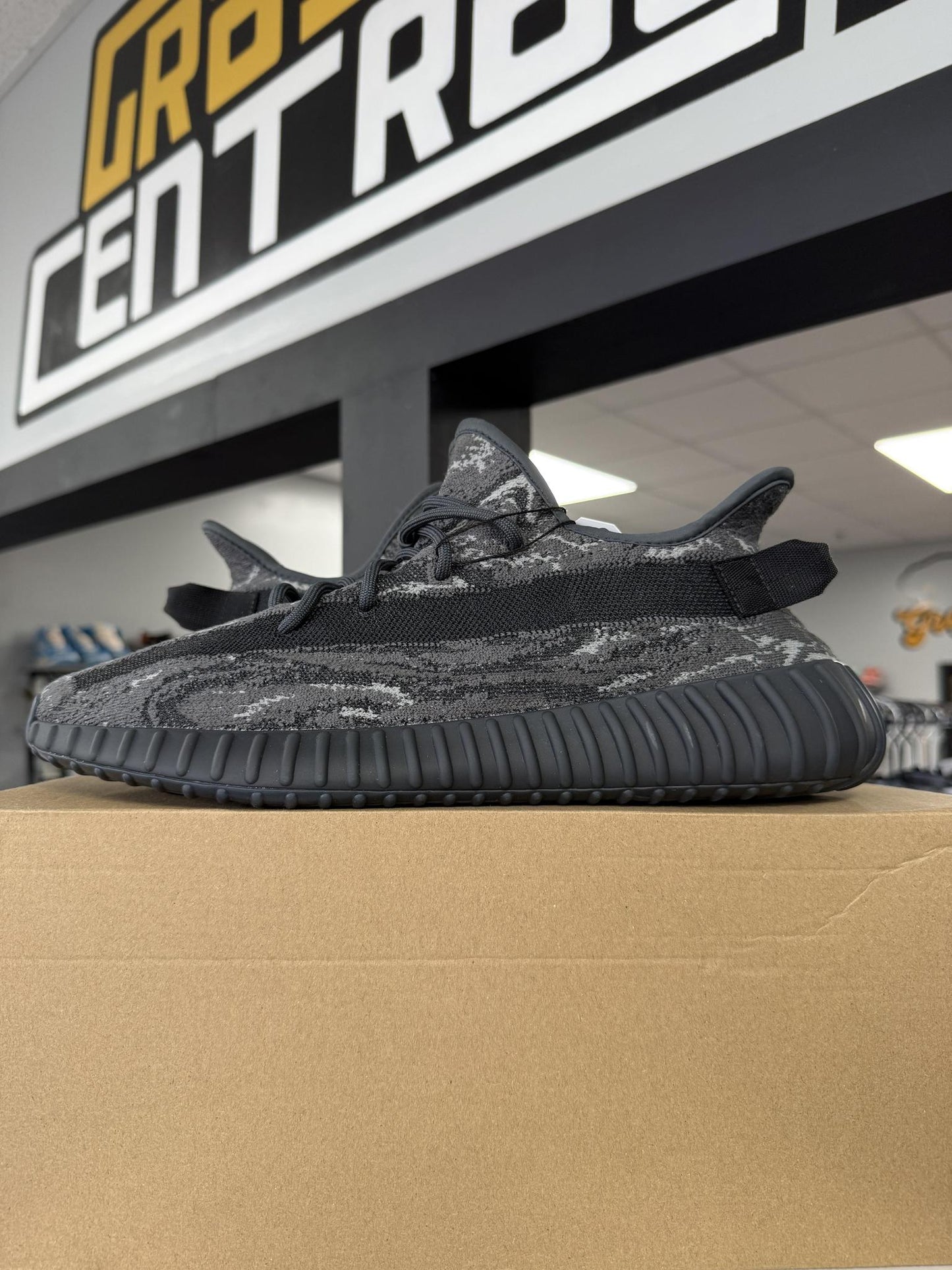 Yeezy 350 V2 "MX Dark Salt" Used Size 13