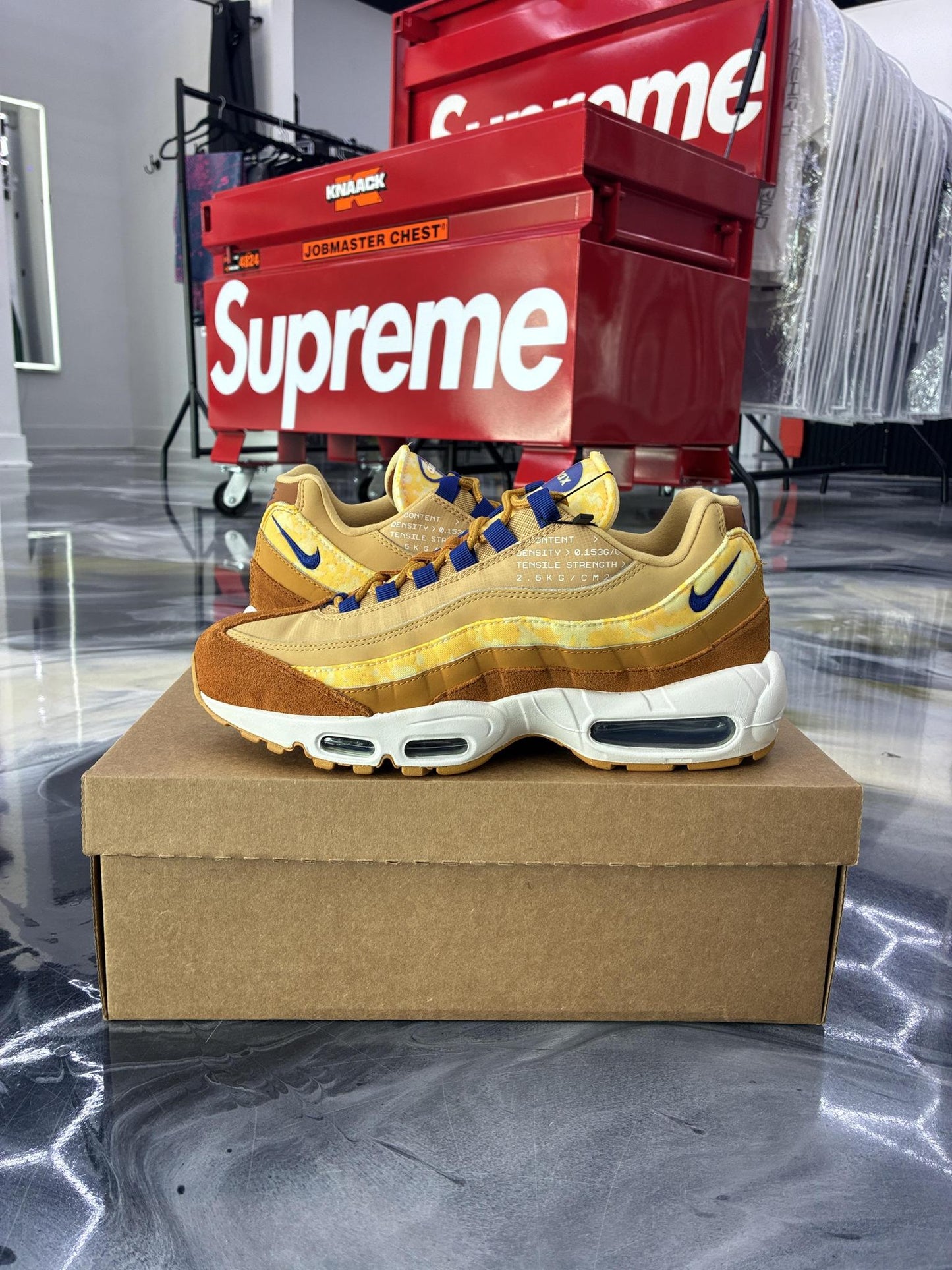 Nike Air Max 95 "Twine" Used Size 9