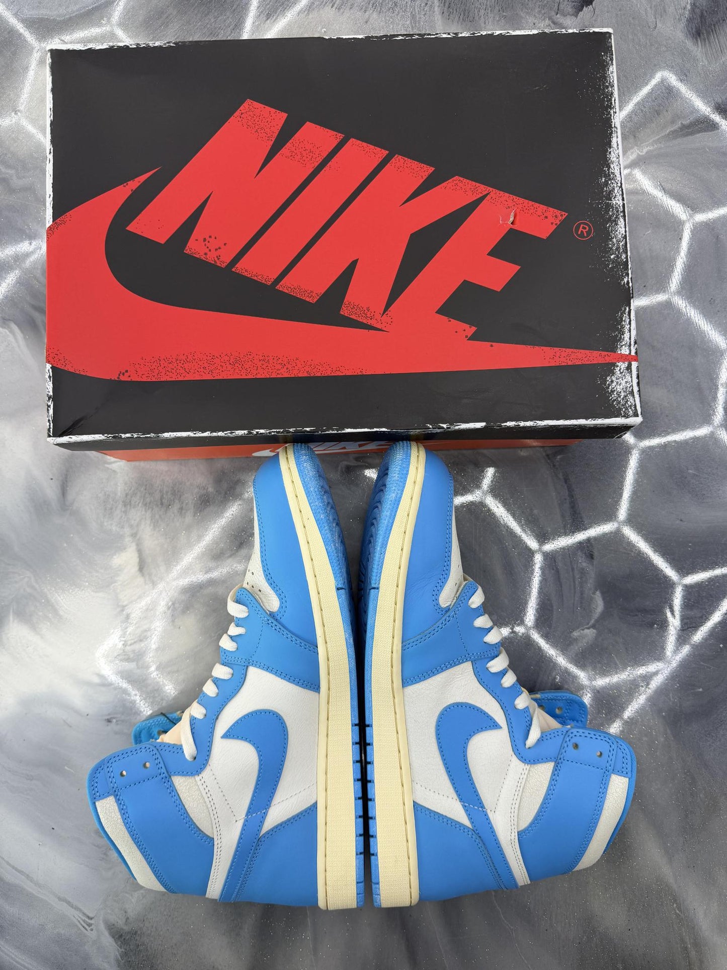 Jordan 1 "UNC" Used Size 13