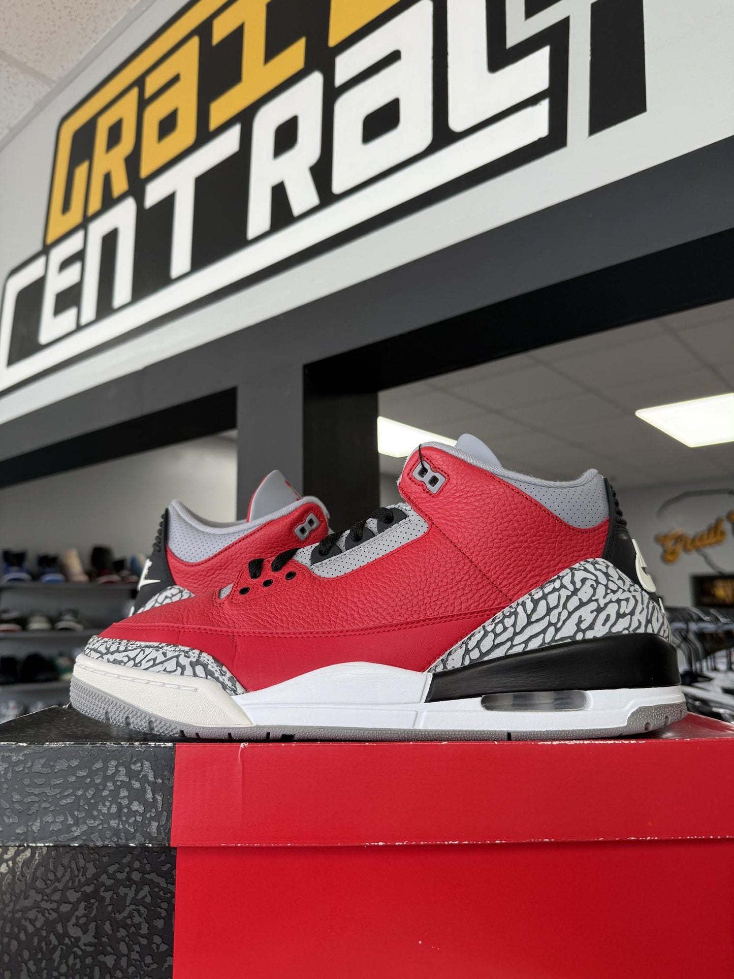 Jordan 3 "Unite" Used