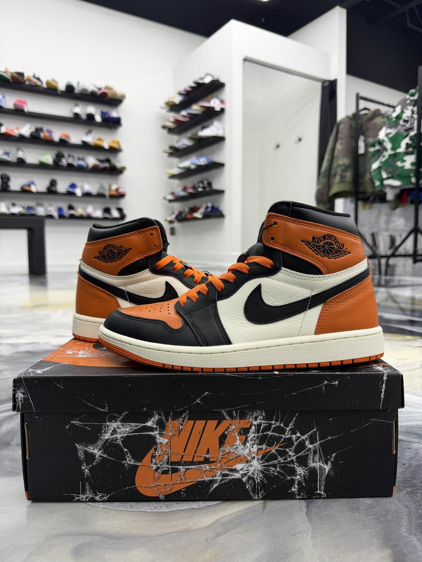 Jordan 1 Shattered Backboard Used Size 9.5