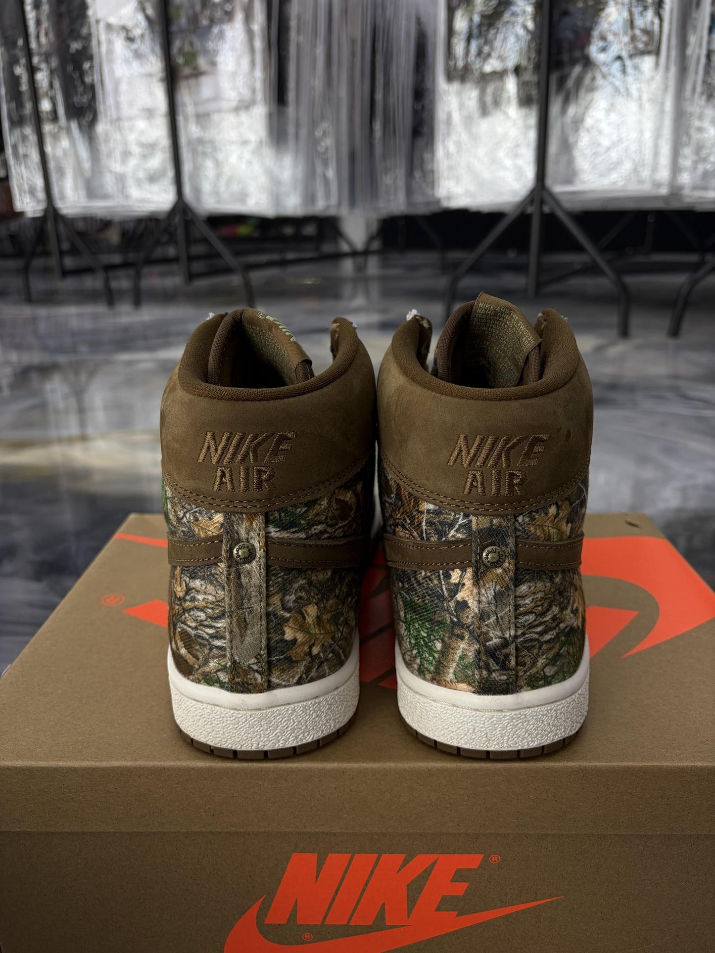Jordan 1 Air Ship "Realtree" Used Size 10