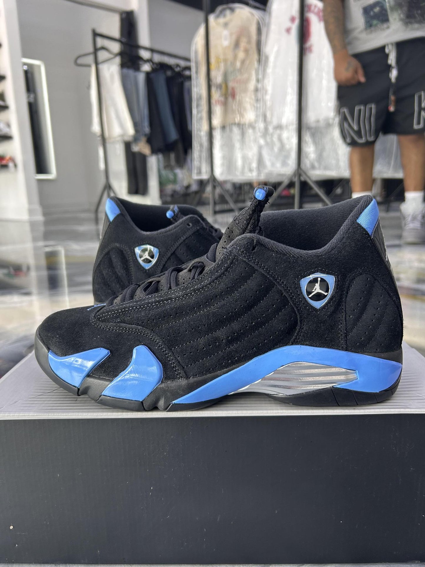 Jordan 14 "University Blue" Used Size 9