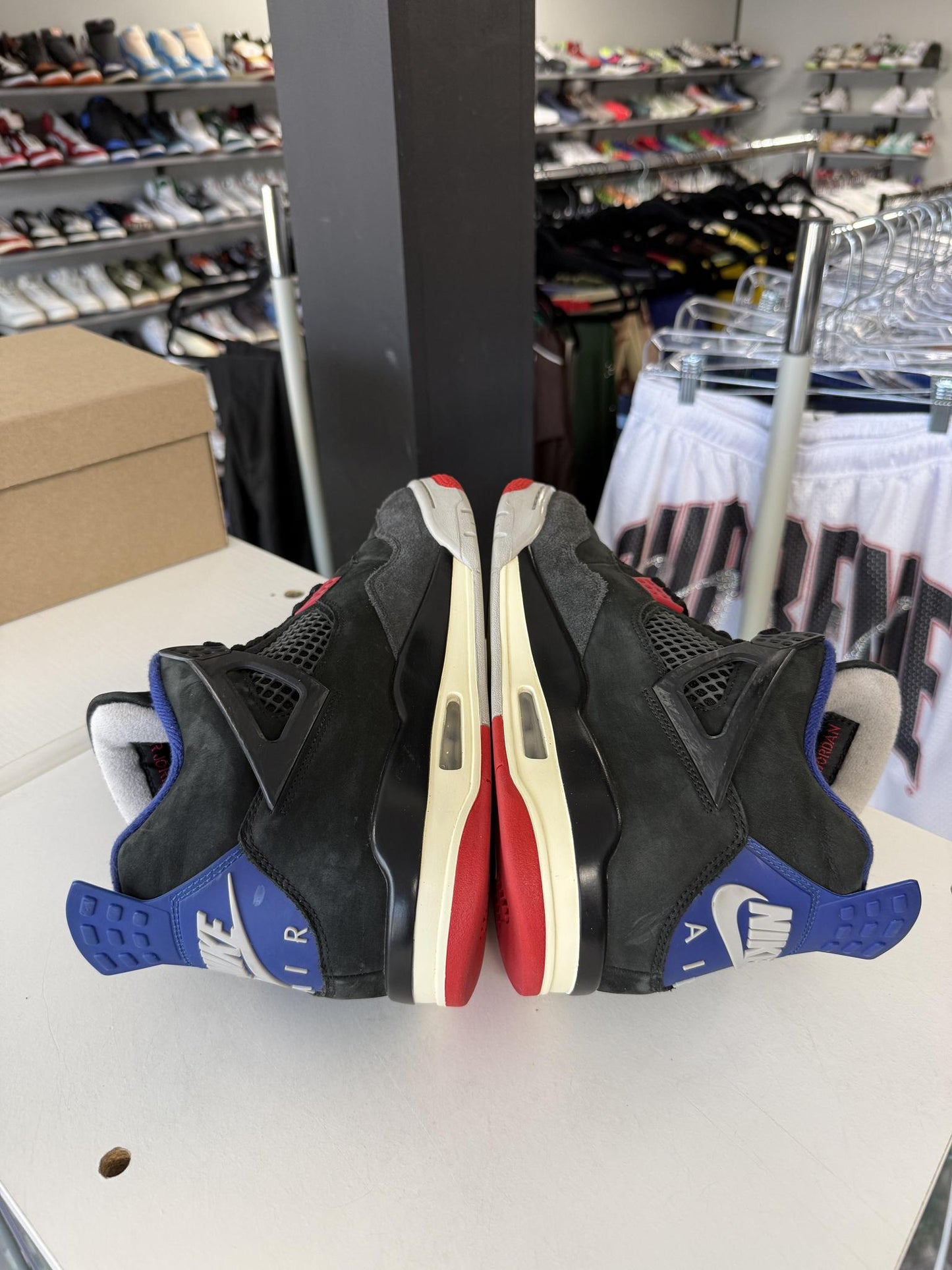 Jordan 4 "Rare Air" Used Size 11