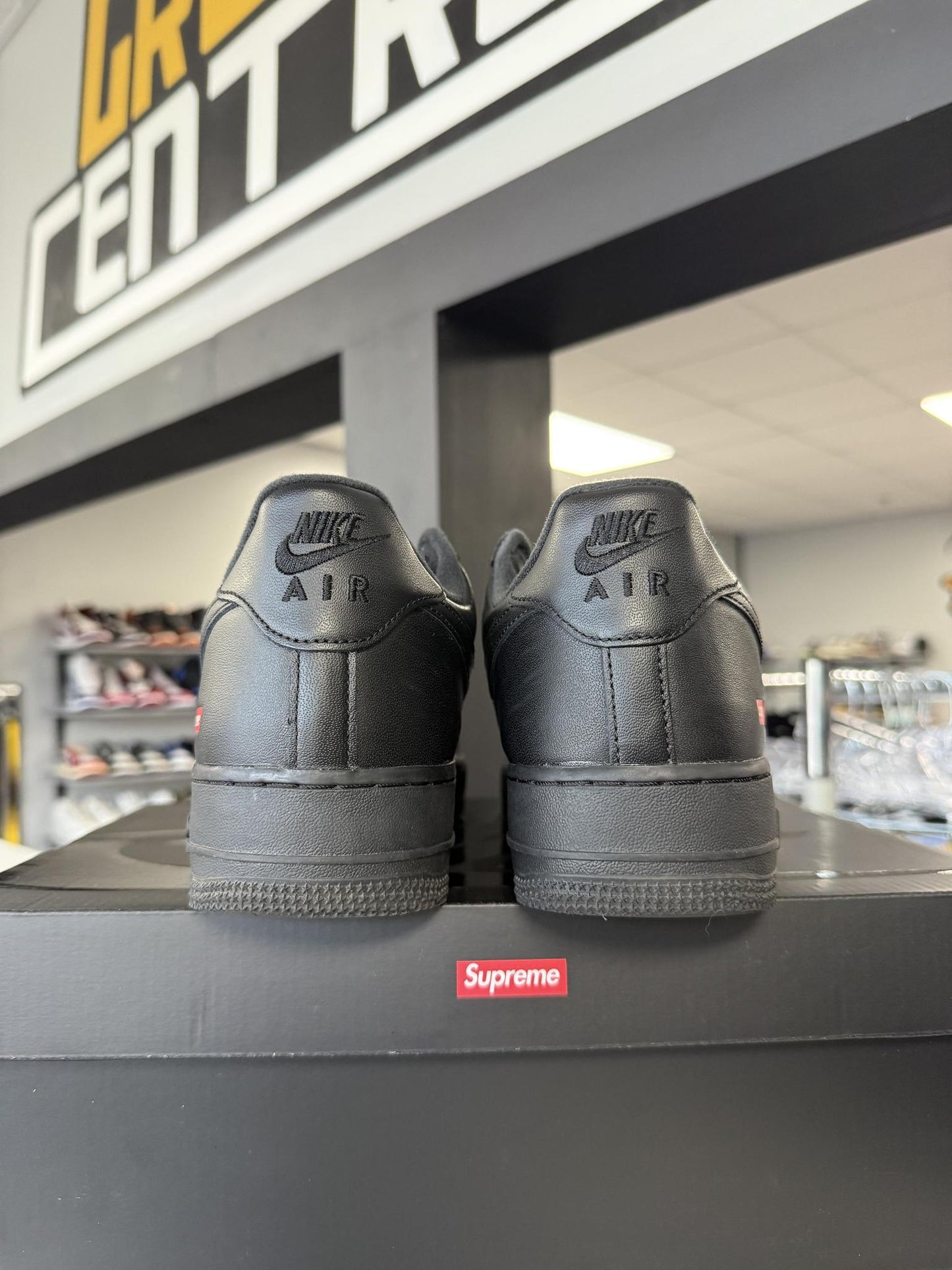 Nike Supreme AF1 Low "Black" Used Size 10