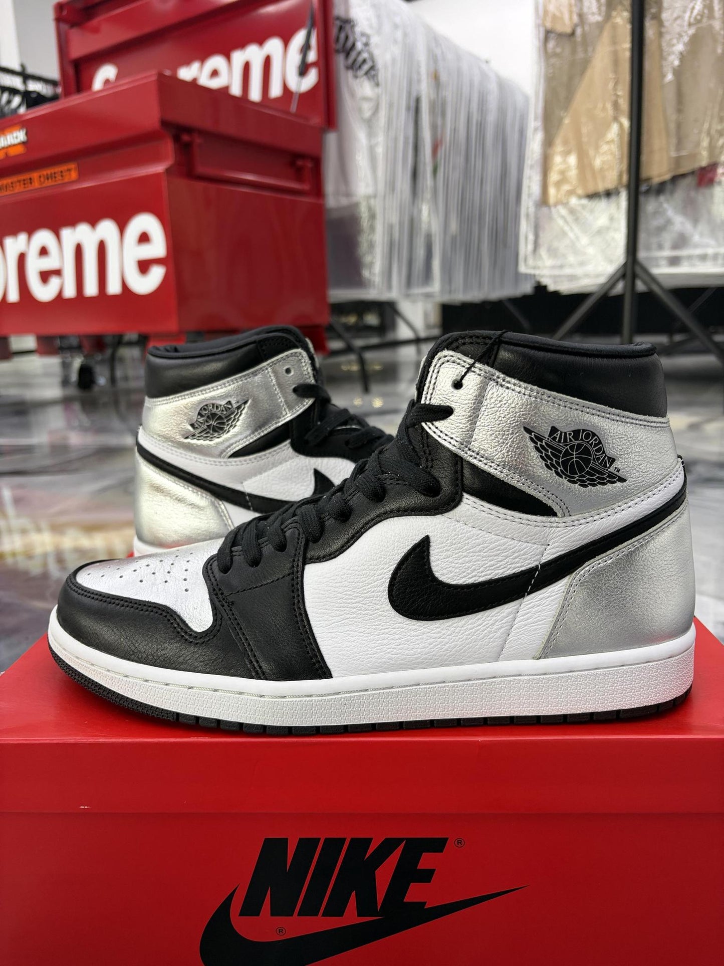 Jordan 1 High "Silver Toe" Used Size 12W/10.5M