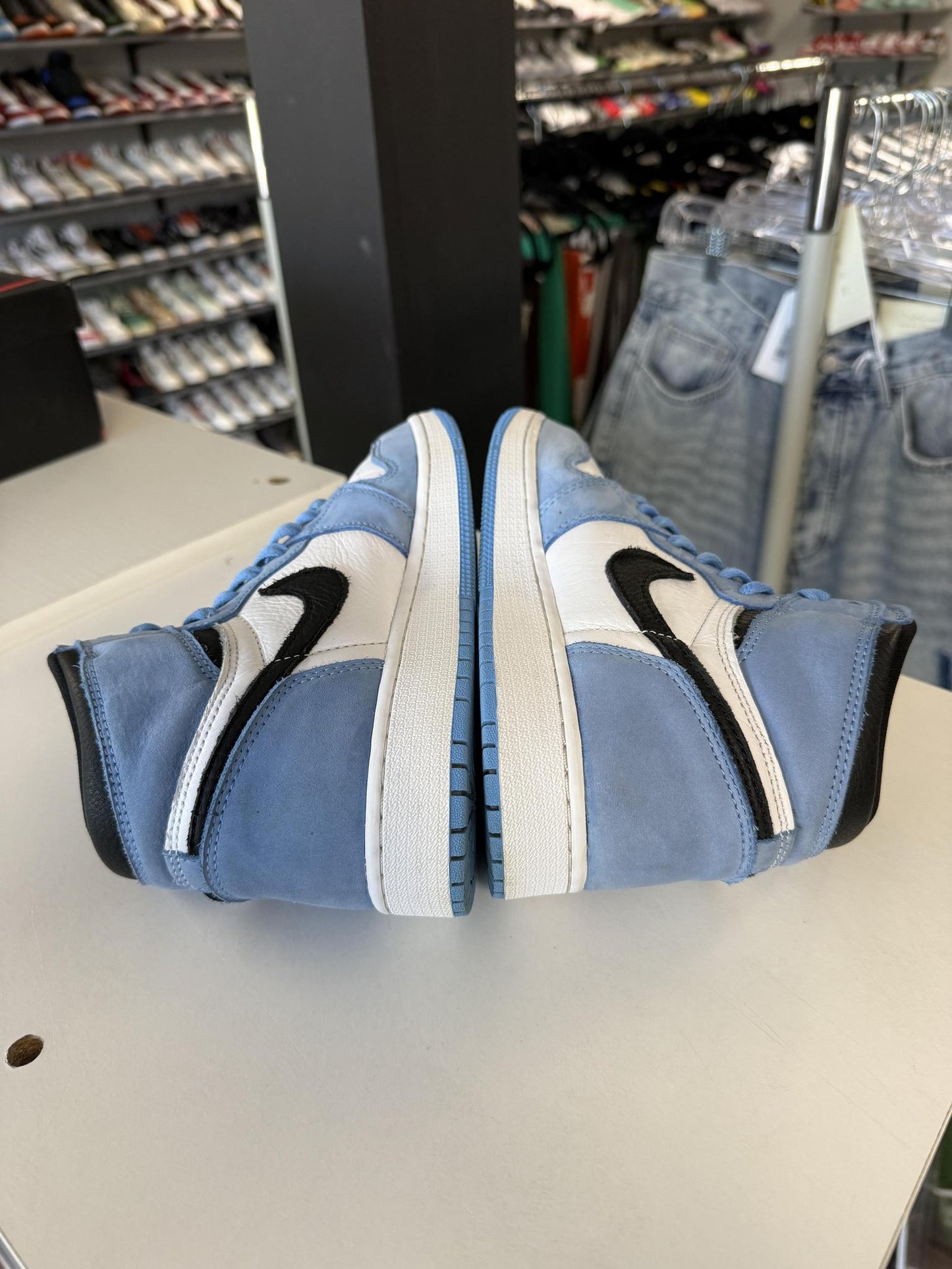 Jordan 1 "University Blue" Used Size 6Y/7.5W