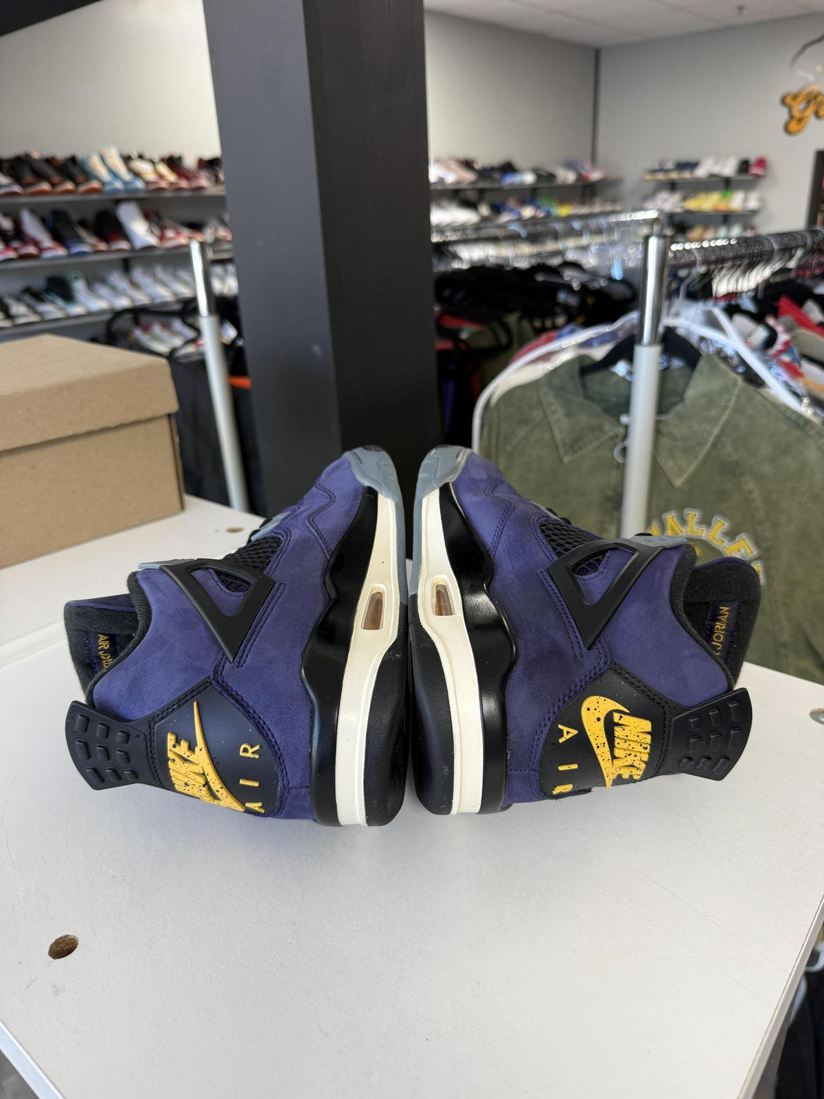 Jordan 4 "Lakers" Used Size 6.5Y/8W