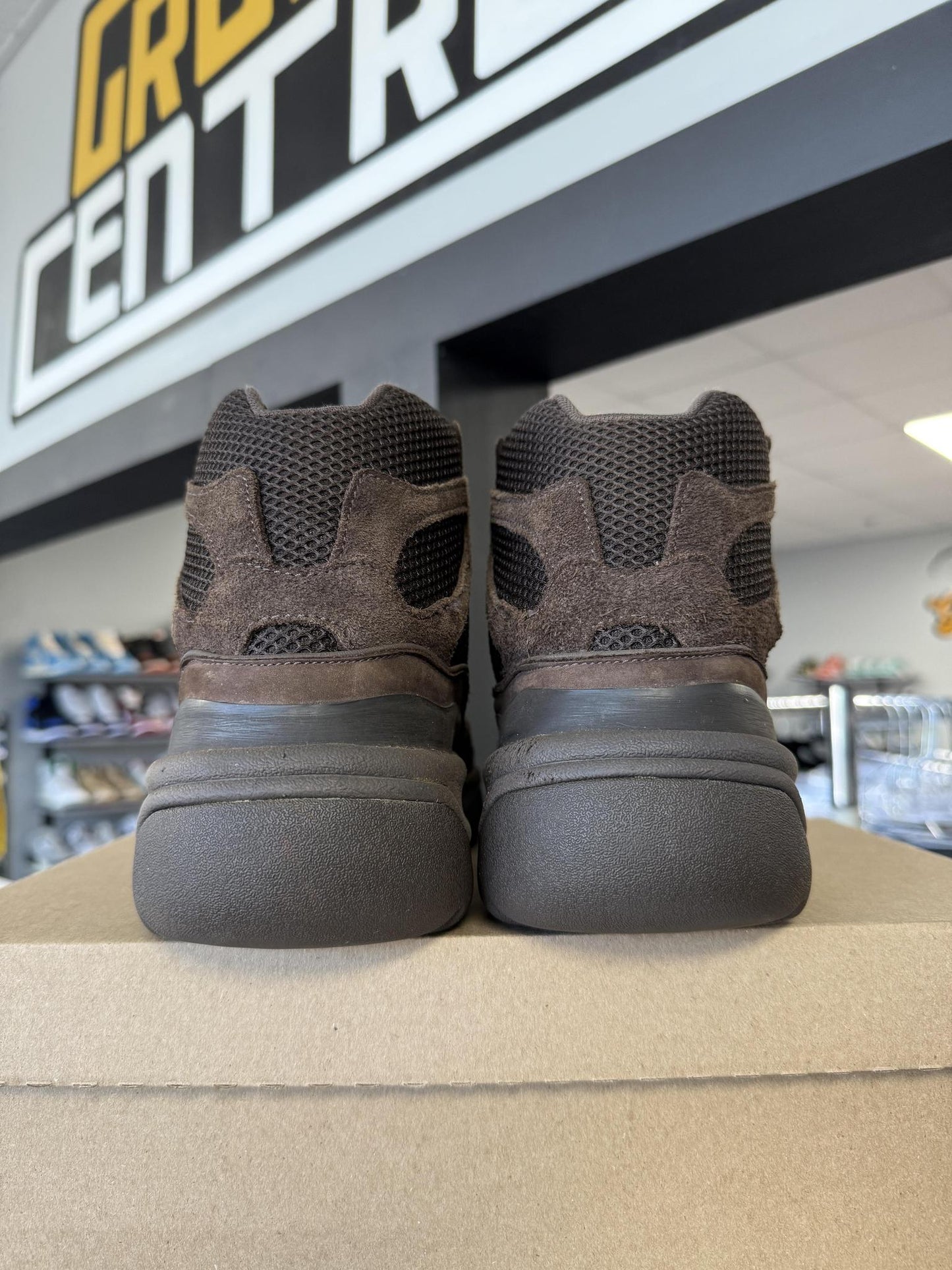 Yeezy DSRT Boot "Oil" Used Size 8.5