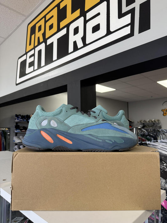 Yeezy 700 "Azure" Used Size 15