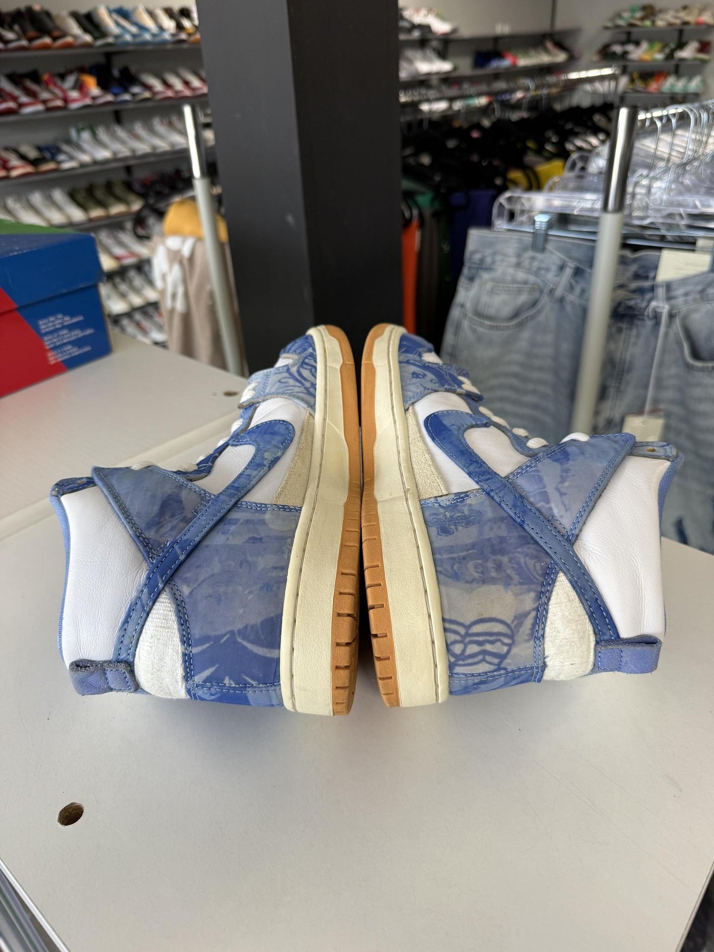 Nike SB Dunk High "Carpet Company" Used Size 9