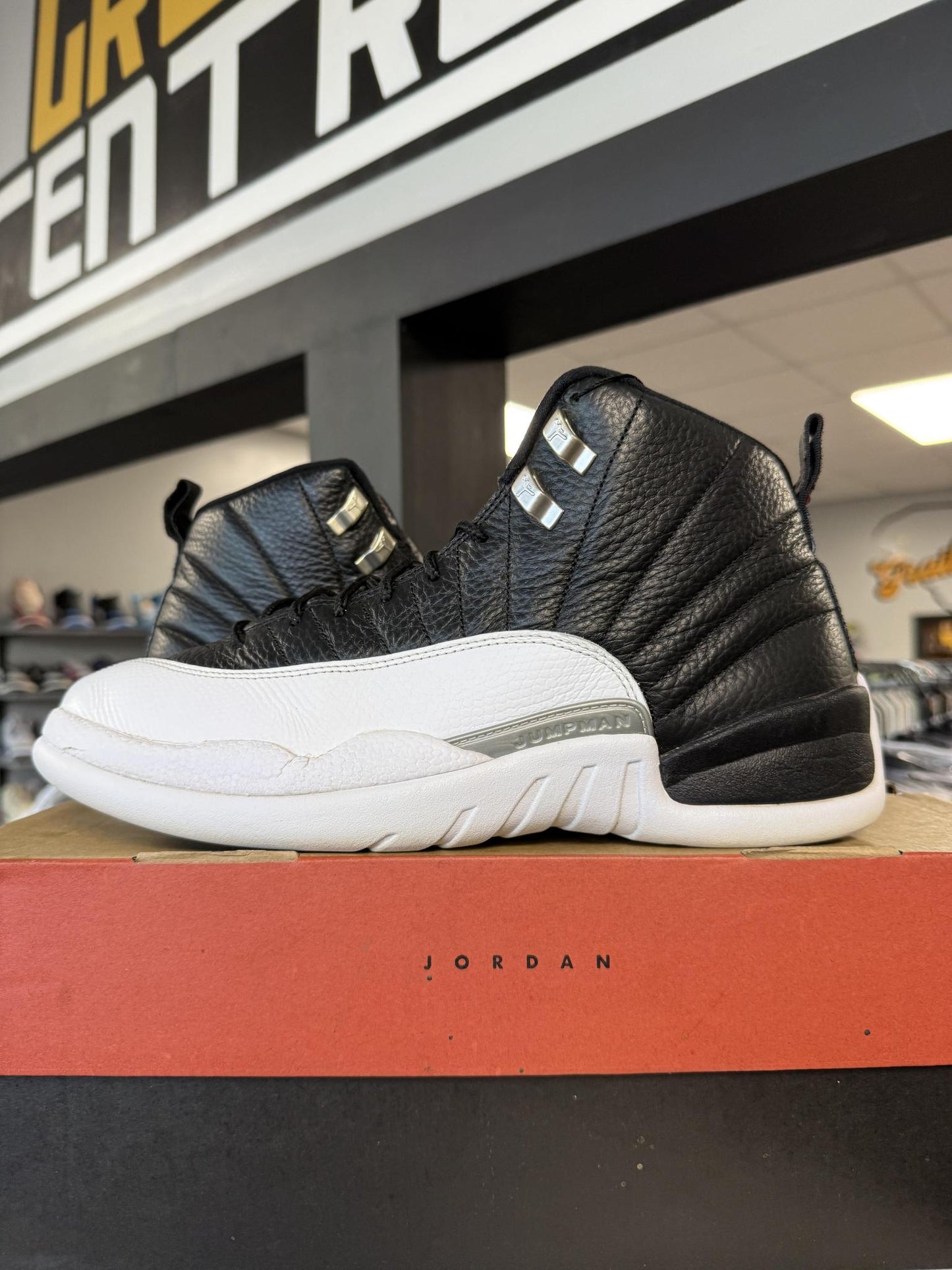 Jordan 12 "Playoff" Used Size 10.5
