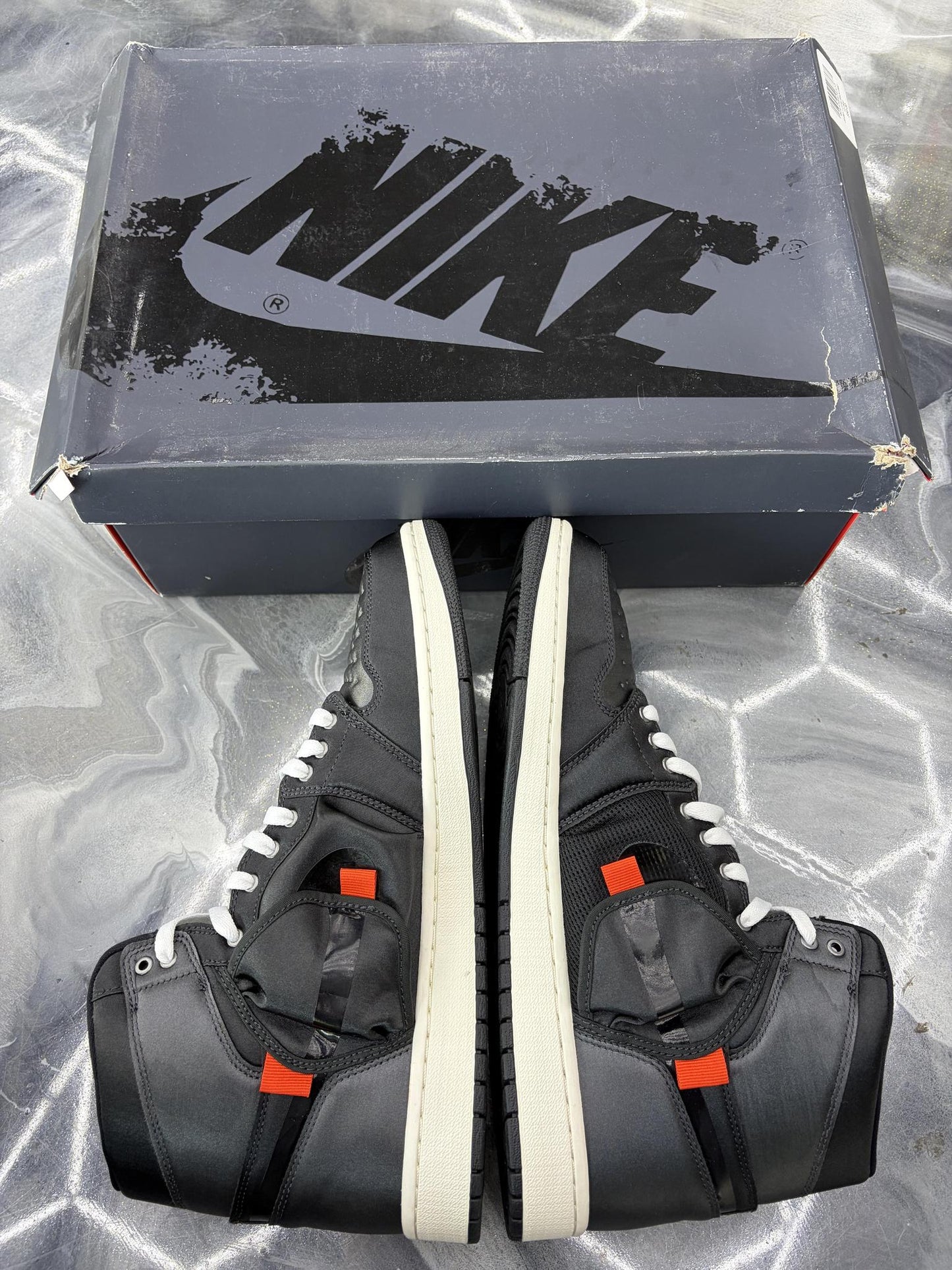 Jordan 1 "Utility Black" Used Size 13