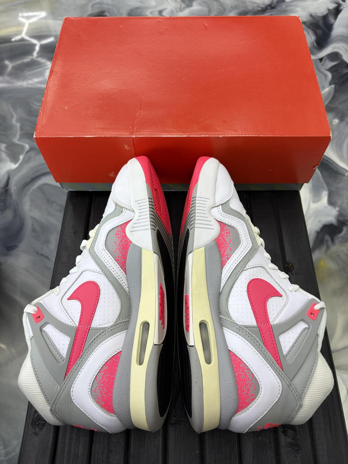 Nike Air Tech Challenge II "Racer Pink" Used Size 9.5