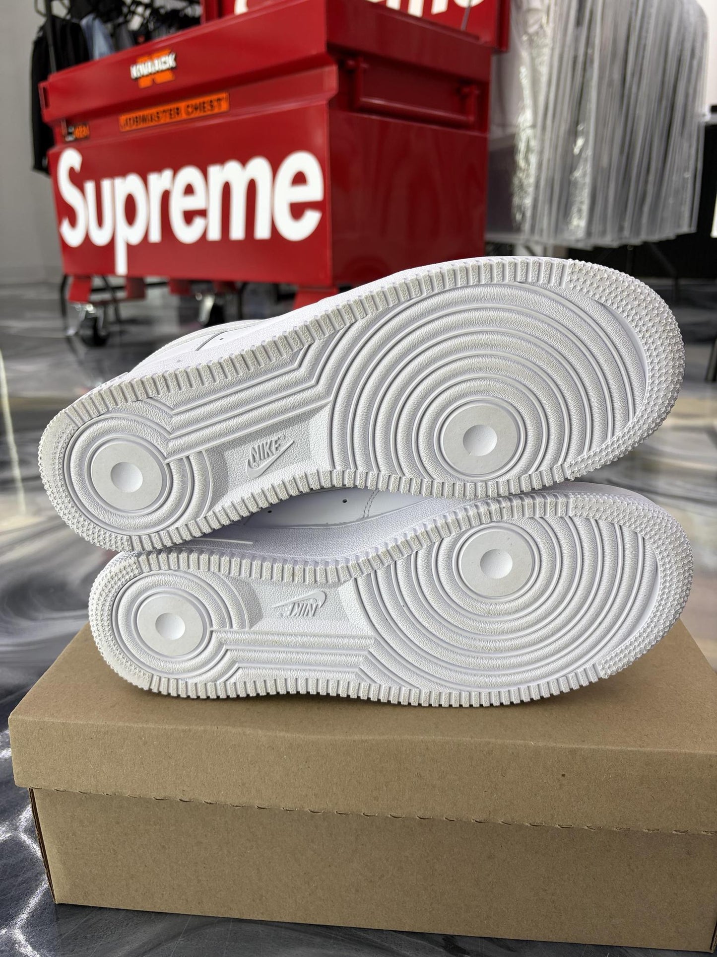 Nike Air Force 1 "White" Used Size 11